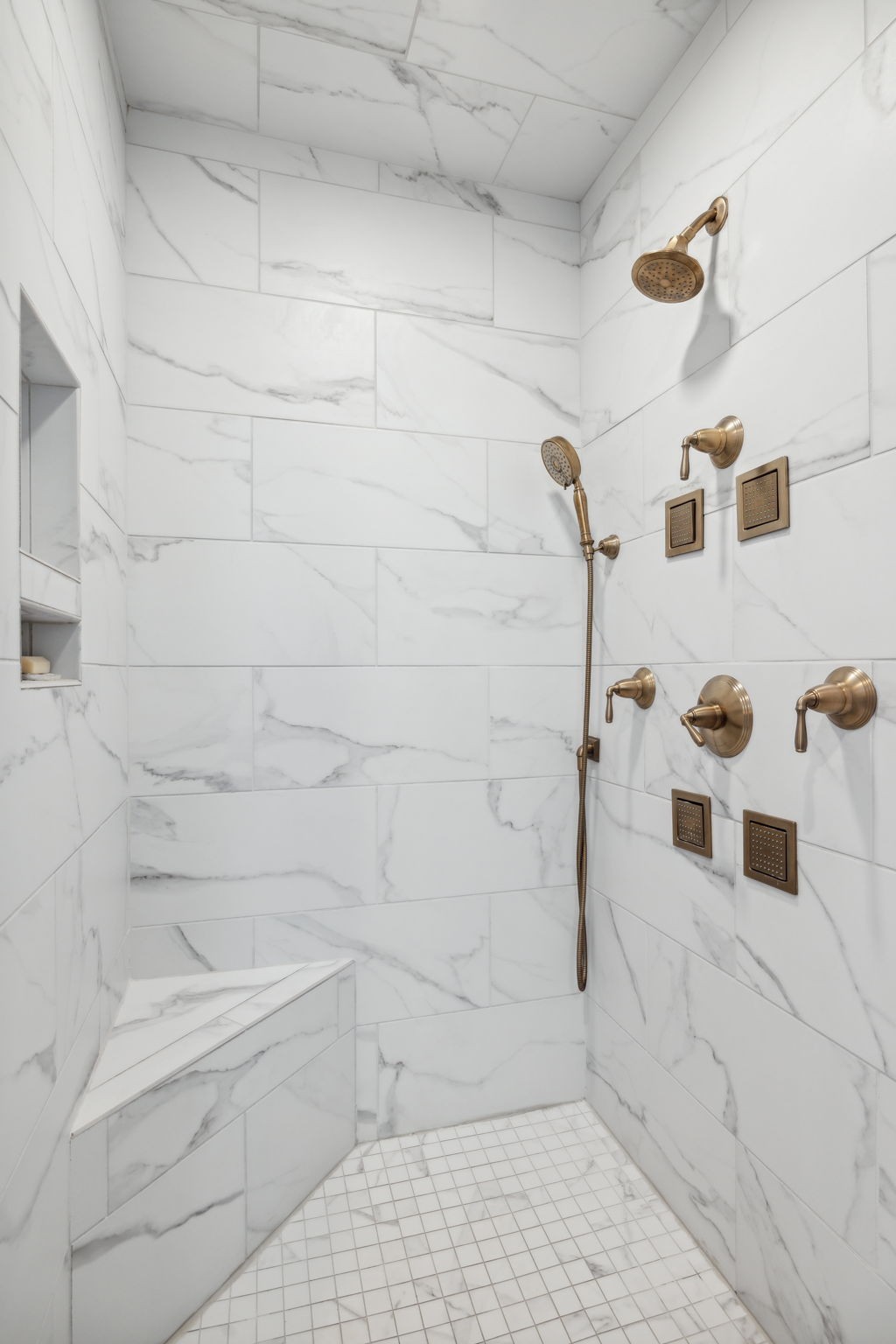 6114 Pleasant Water Ln