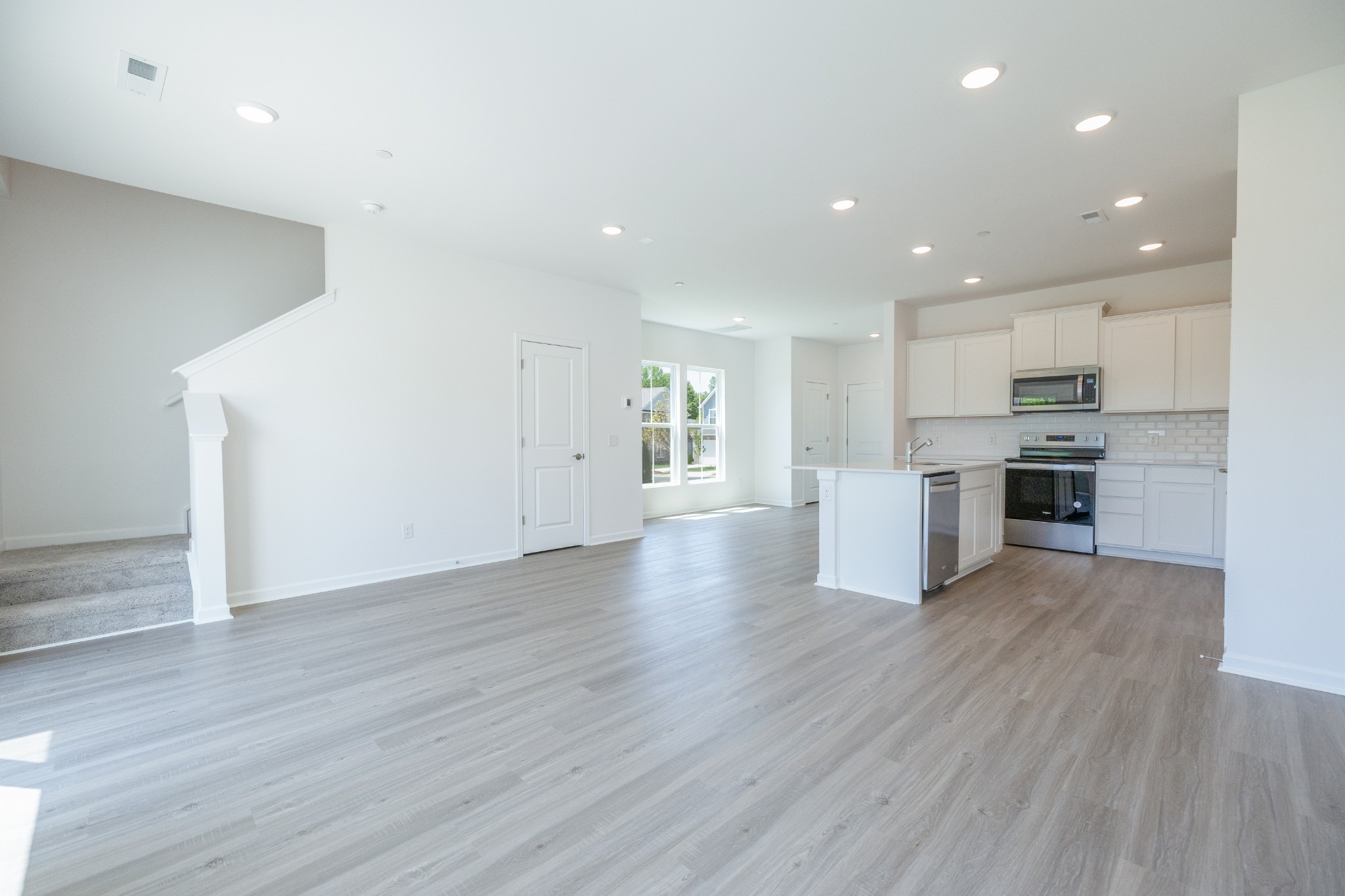 7125 Mapleside Ln