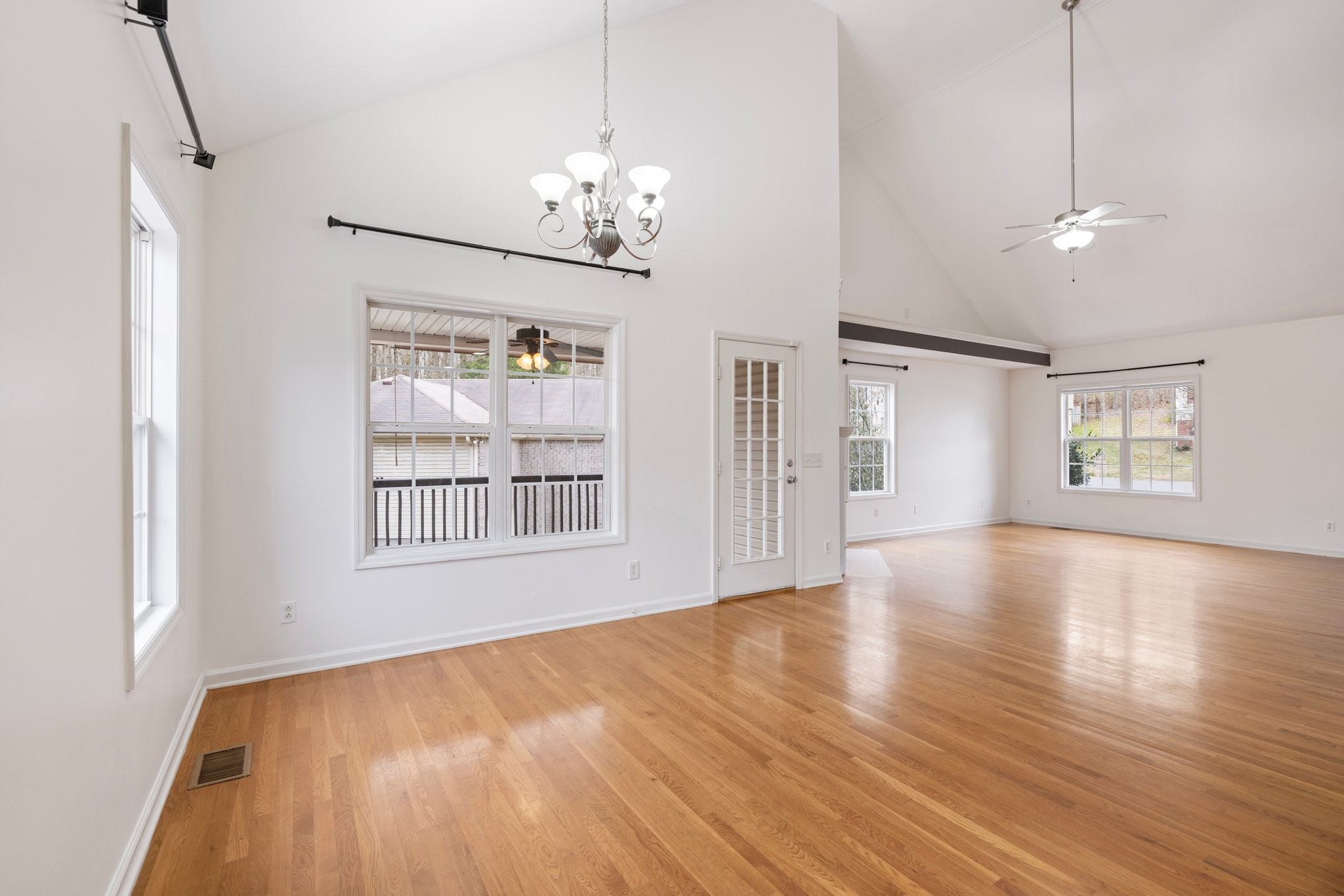229 Woodmaker Ct