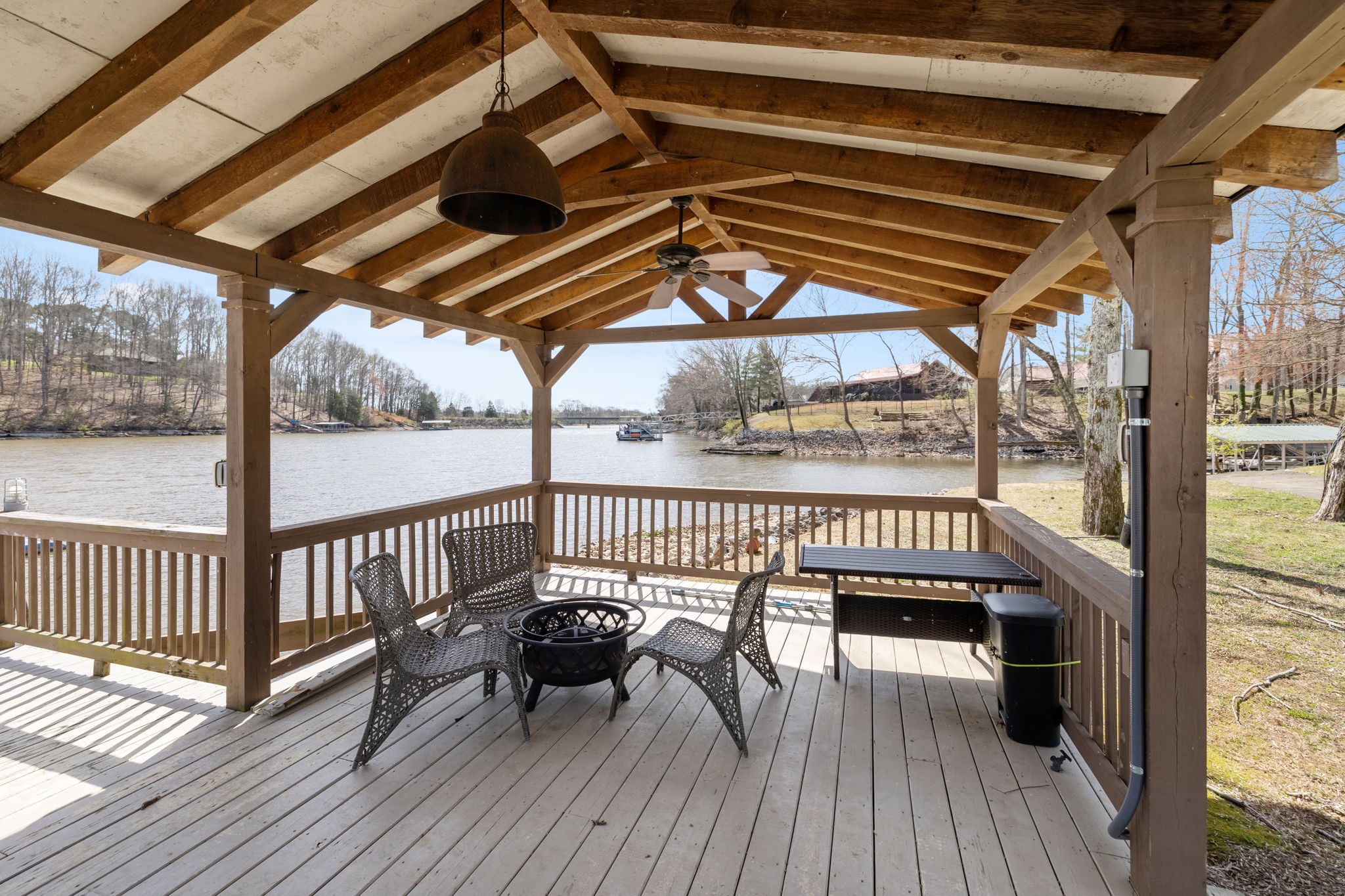 340 Hillwood Dr