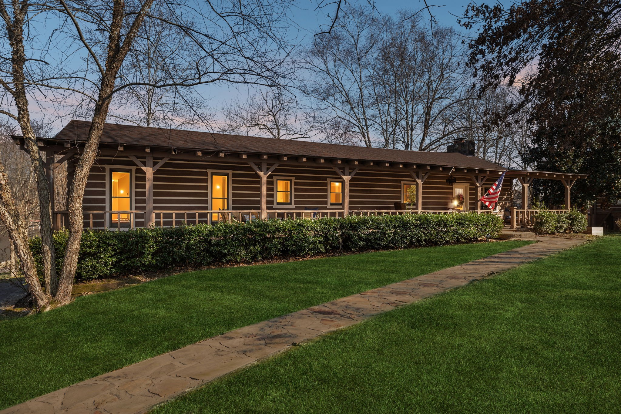 340 Hillwood Dr