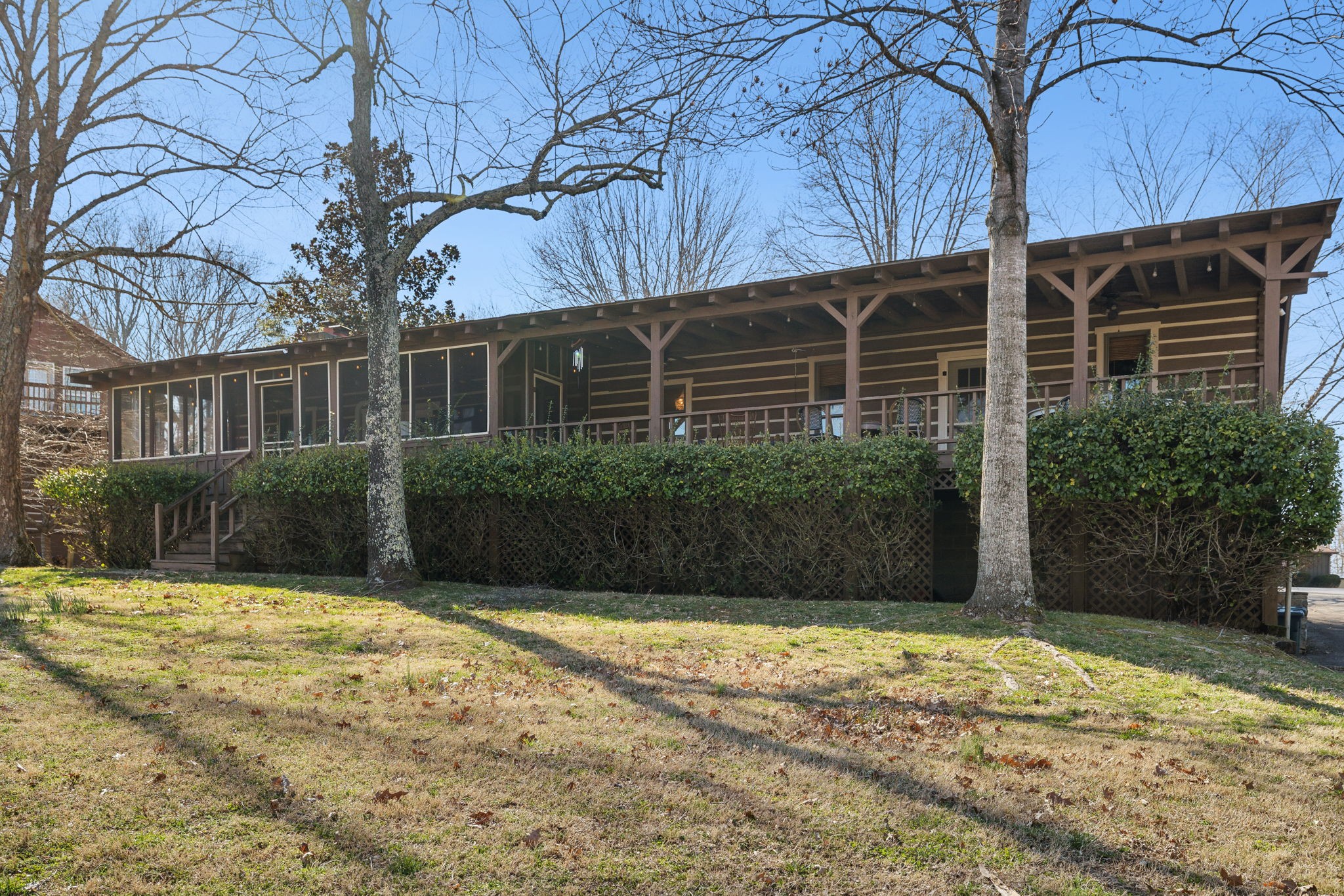 340 Hillwood Dr