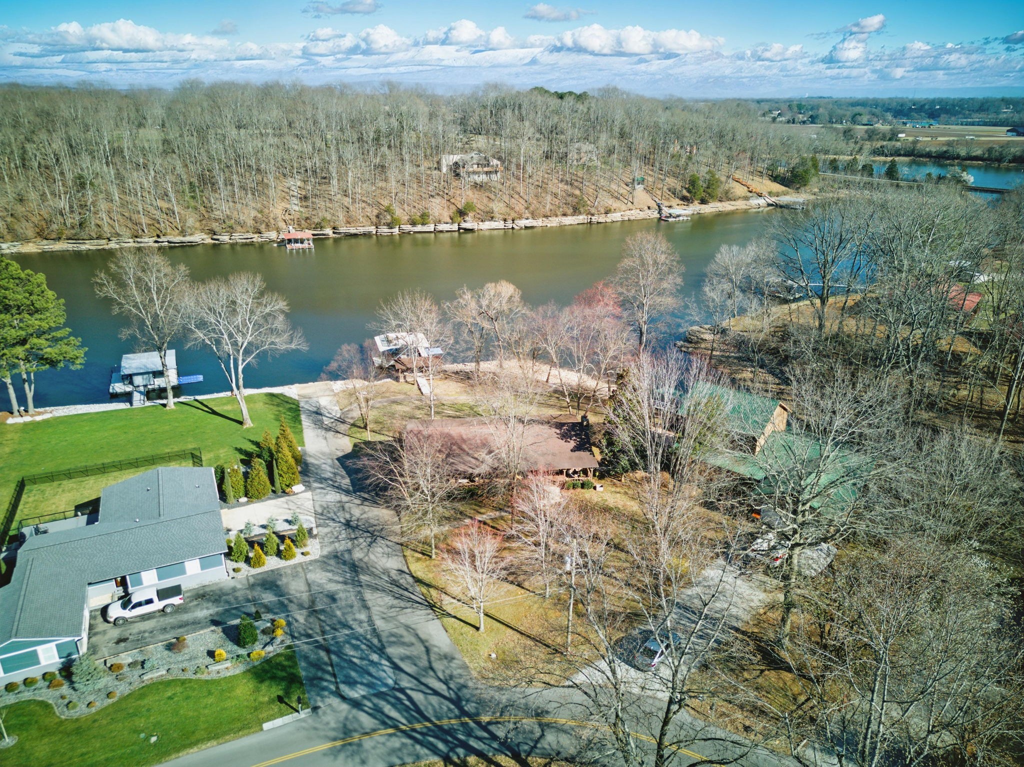 340 Hillwood Dr