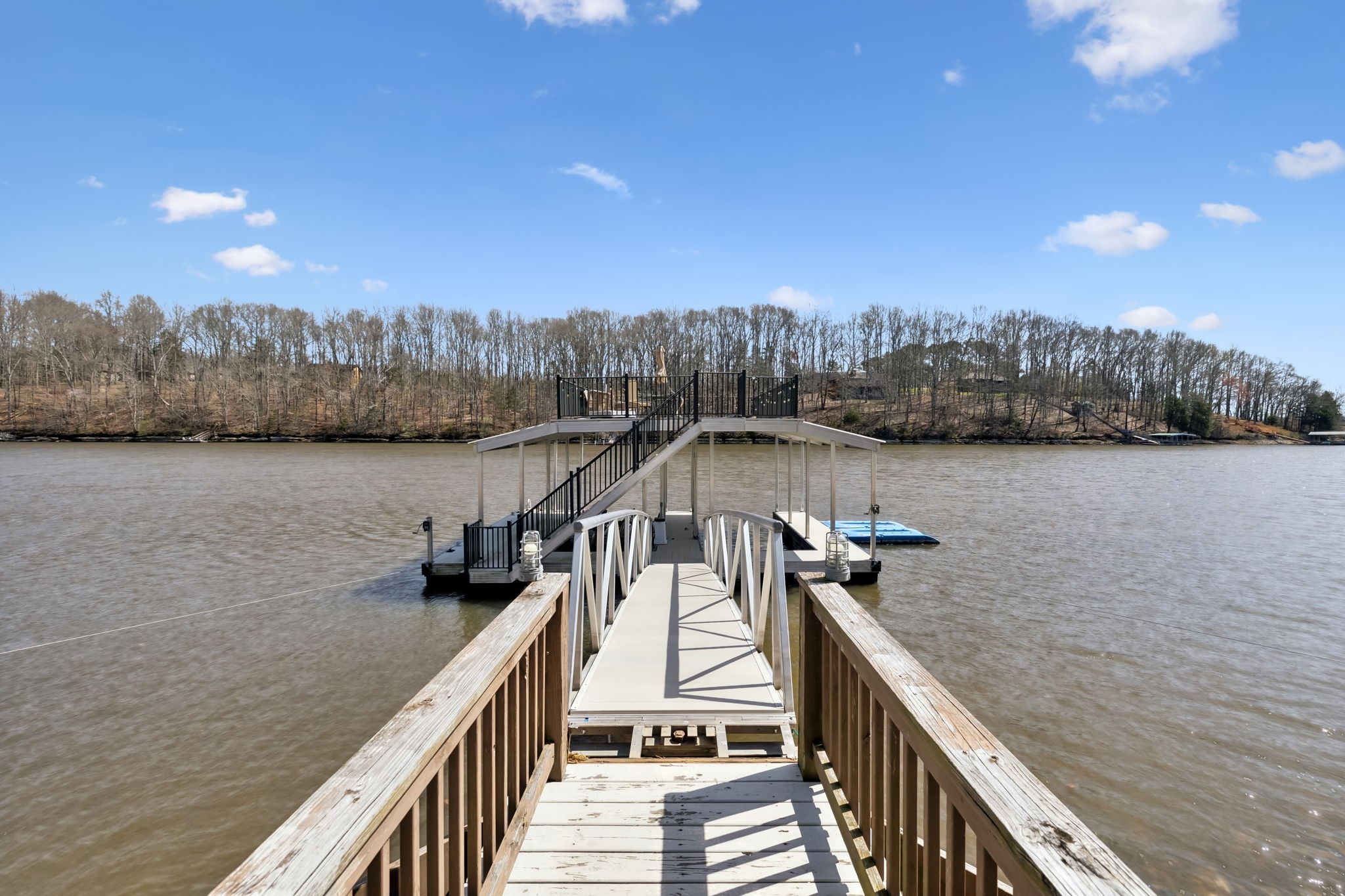 340 Hillwood Dr