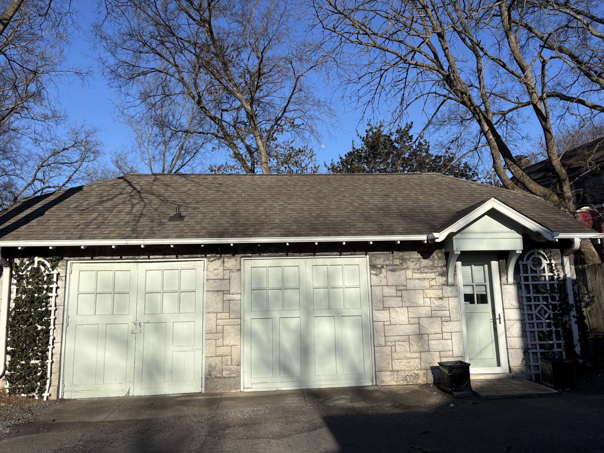 206 Elmington Ave Unit: Carriage House