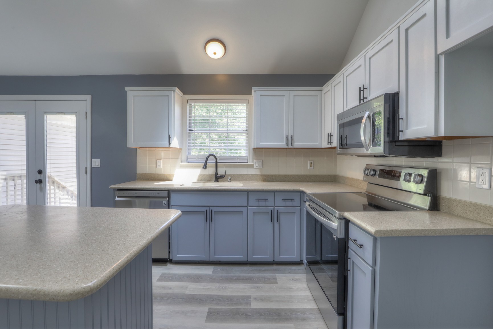 1523 Birchwood Cir