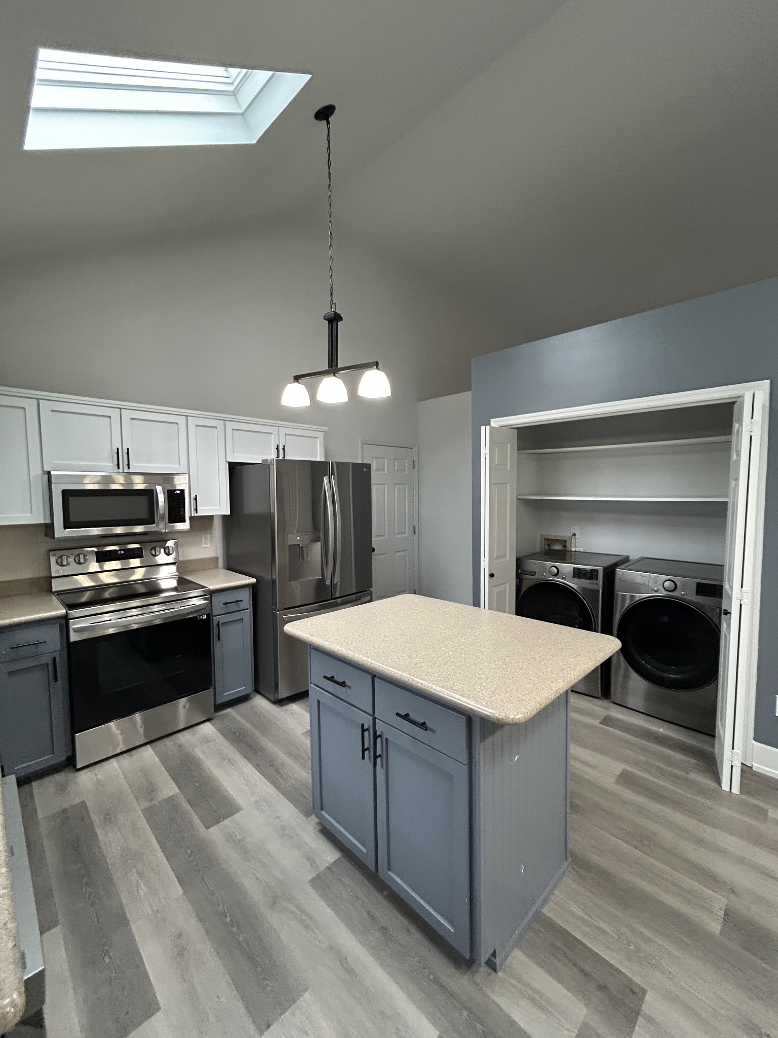 1523 Birchwood Cir