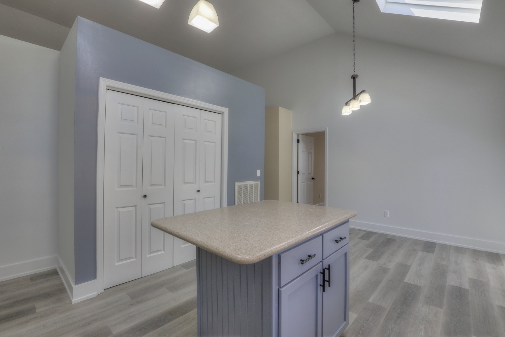 1523 Birchwood Cir
