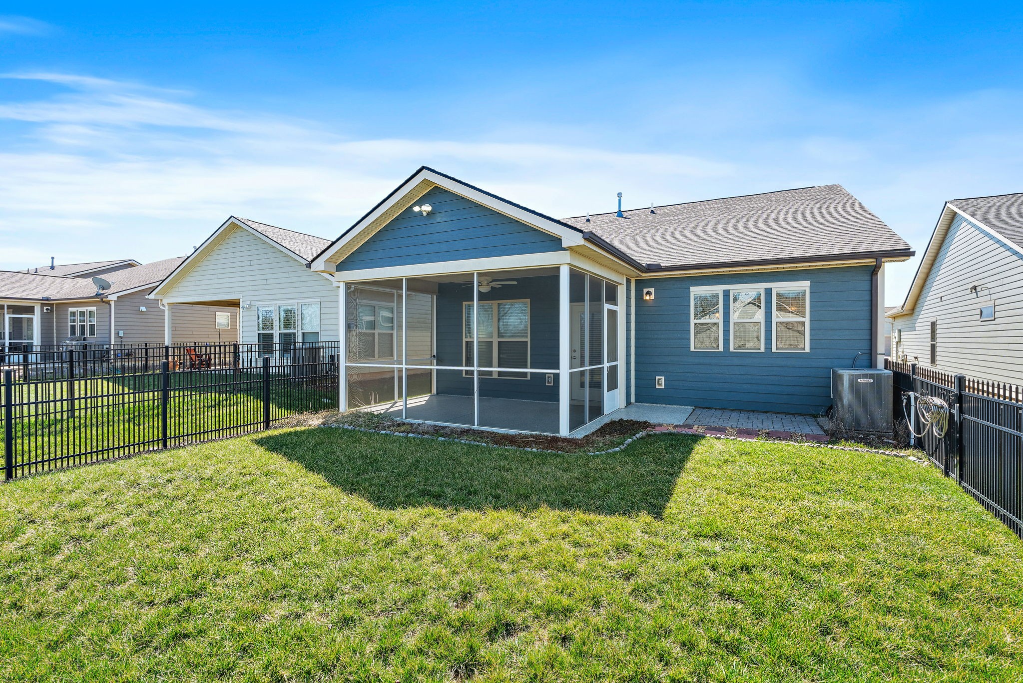 868 Clay Place