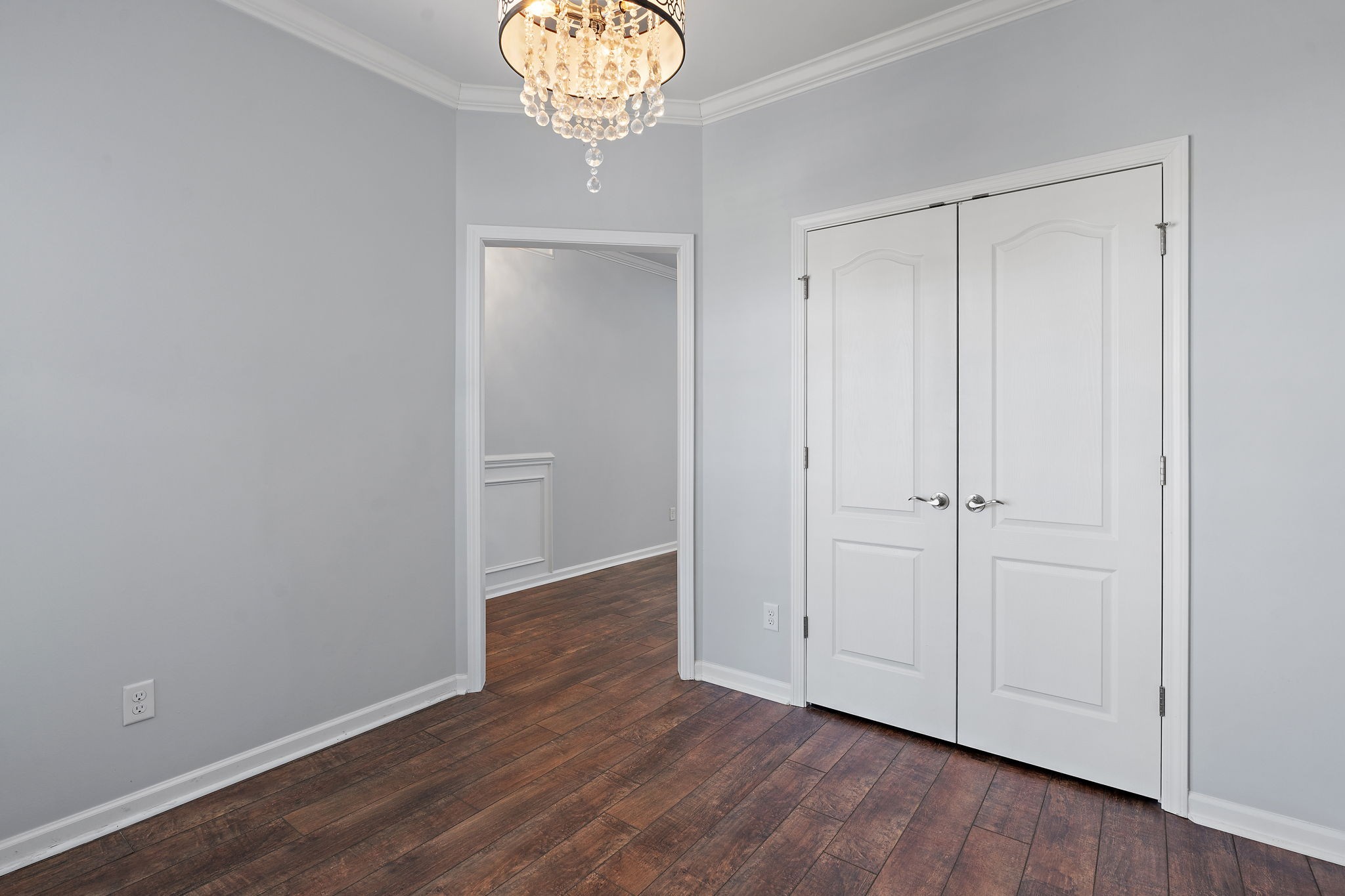 868 Clay Place