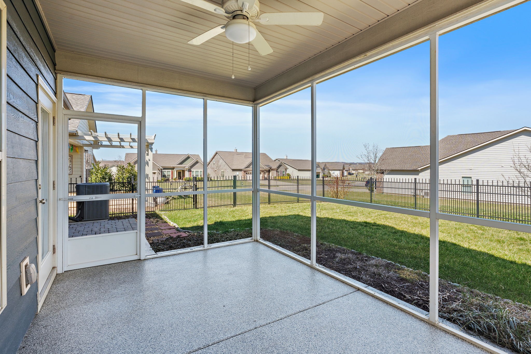 868 Clay Place