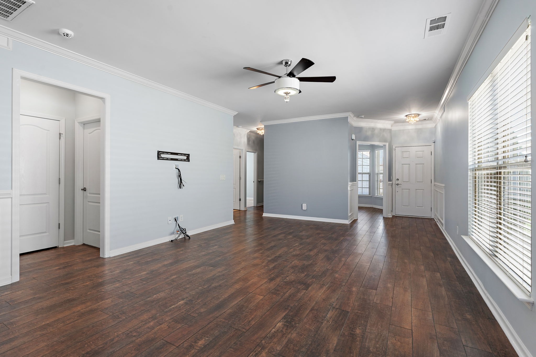 868 Clay Place