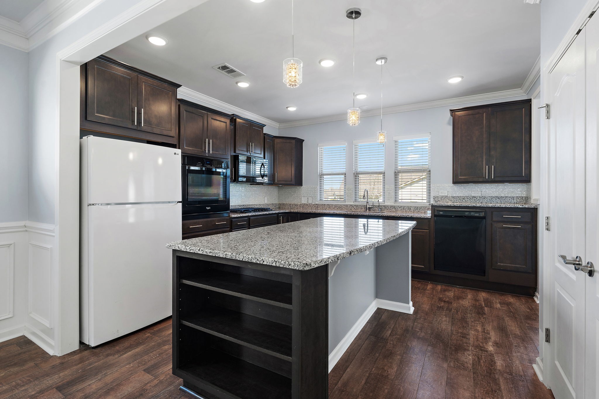 868 Clay Place