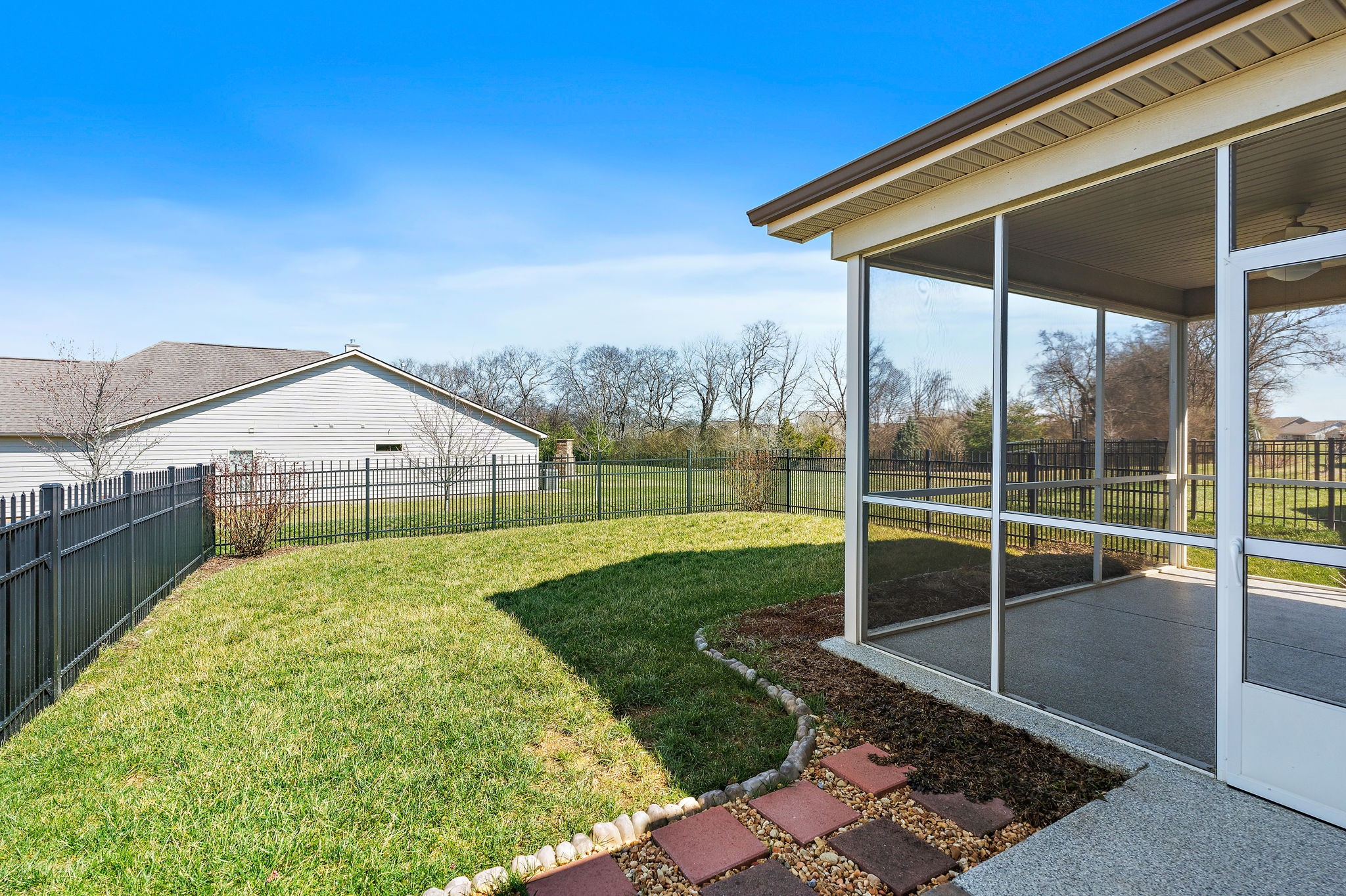 868 Clay Place