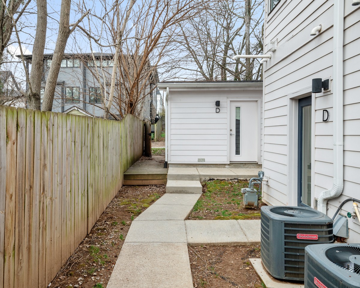 208D Myrtle St