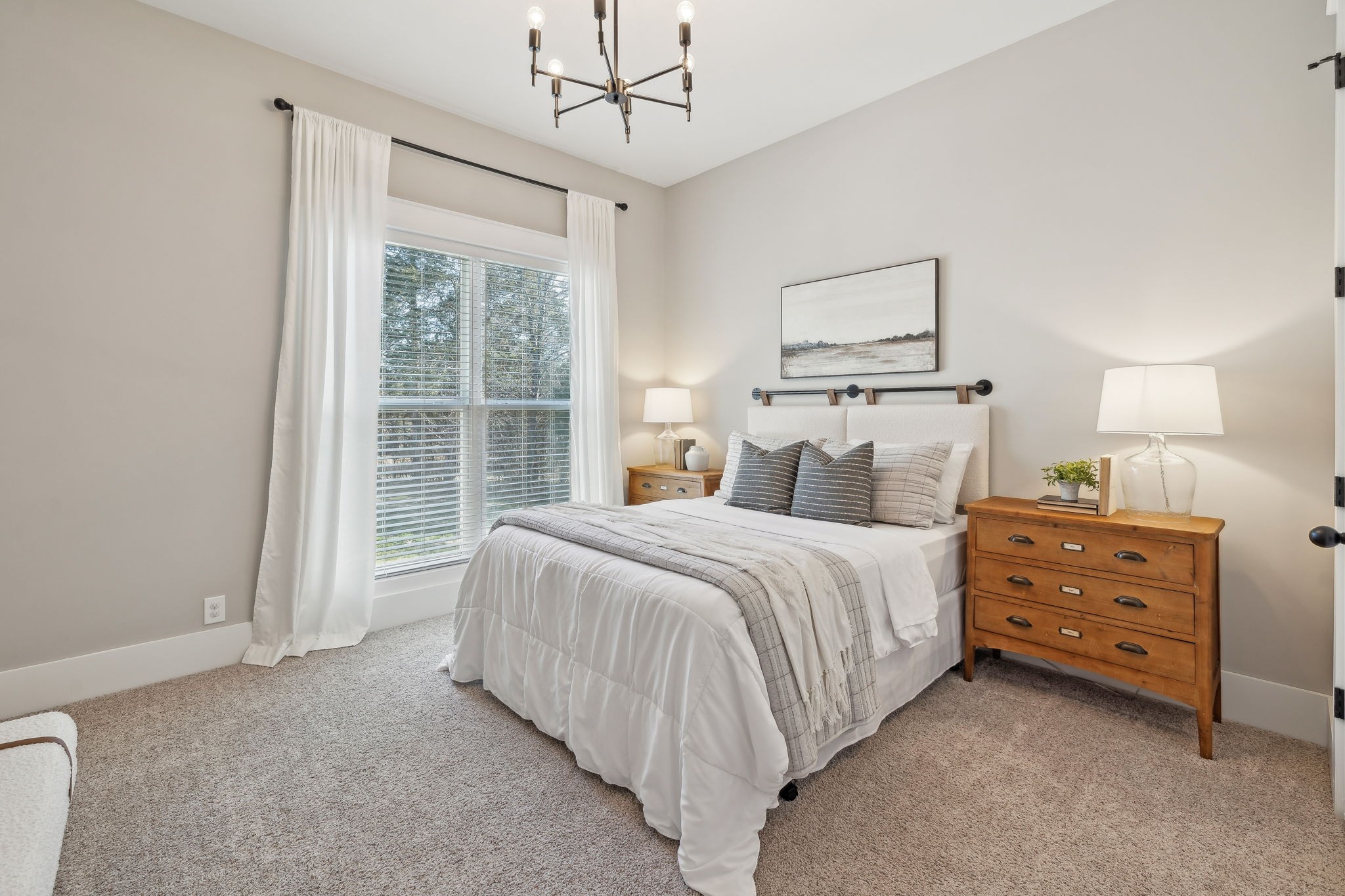 617 Twin View Dr