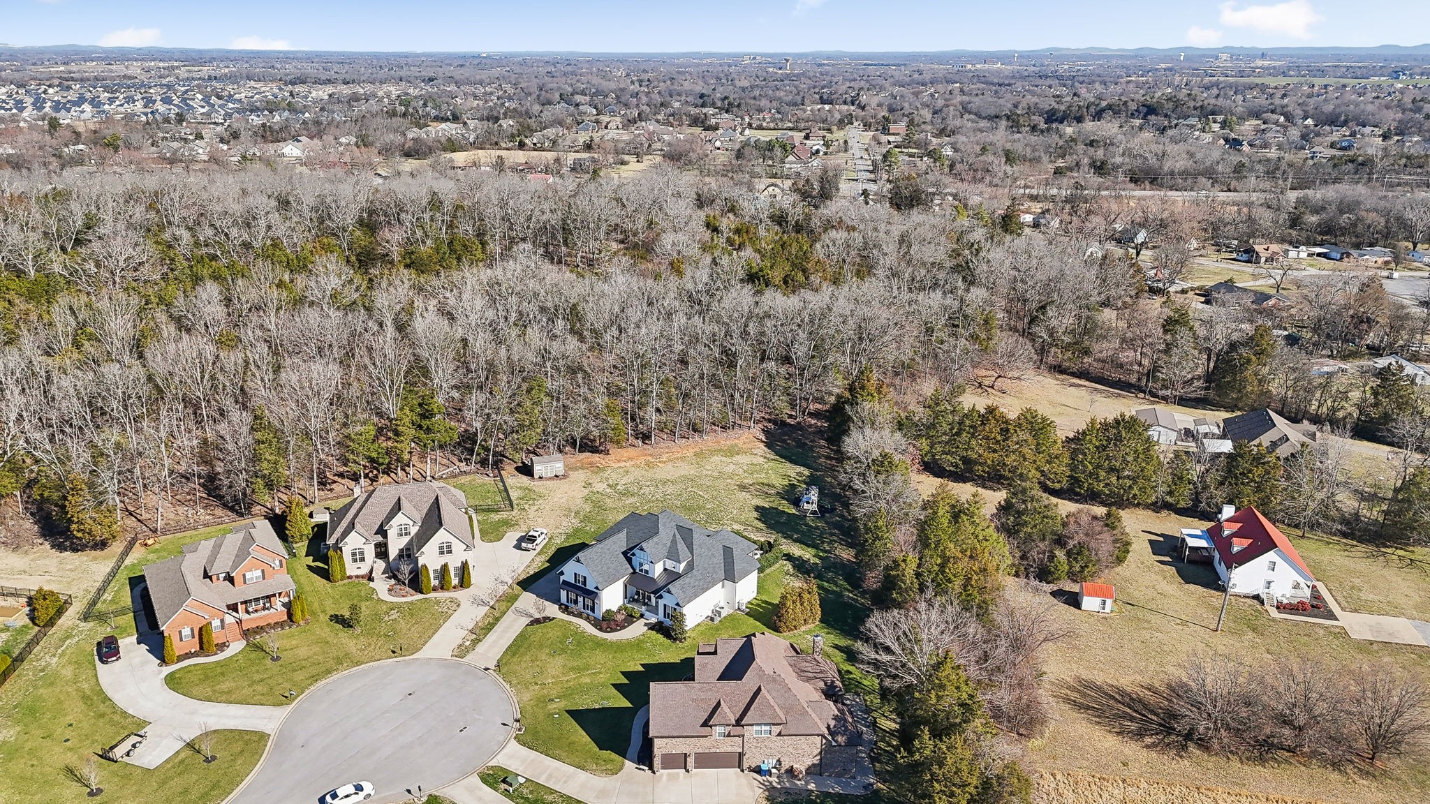617 Twin View Dr