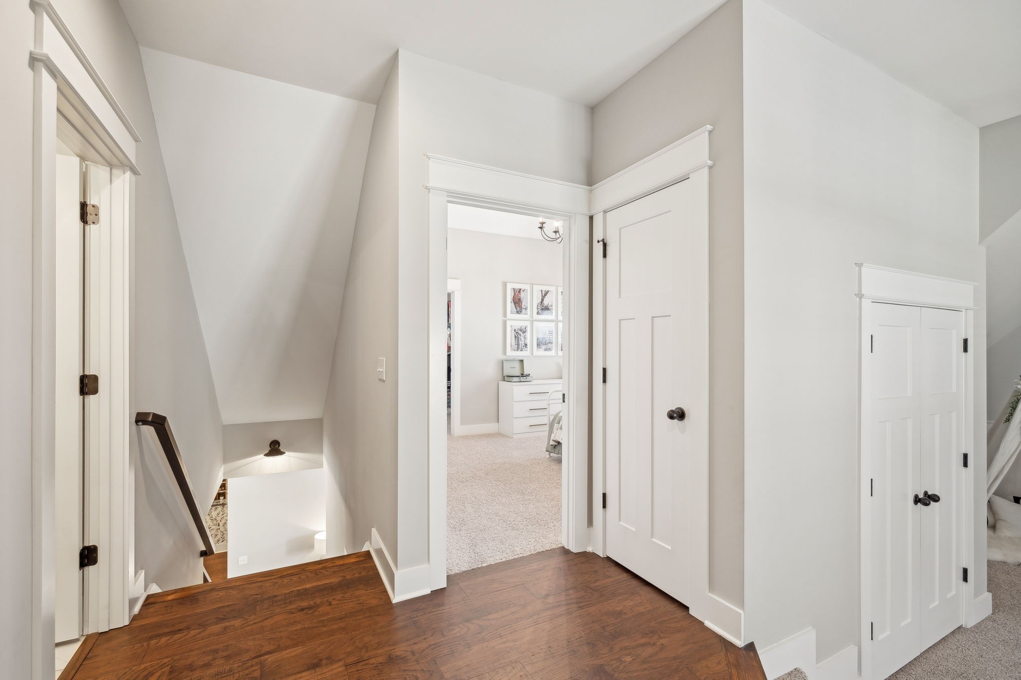 617 Twin View Dr