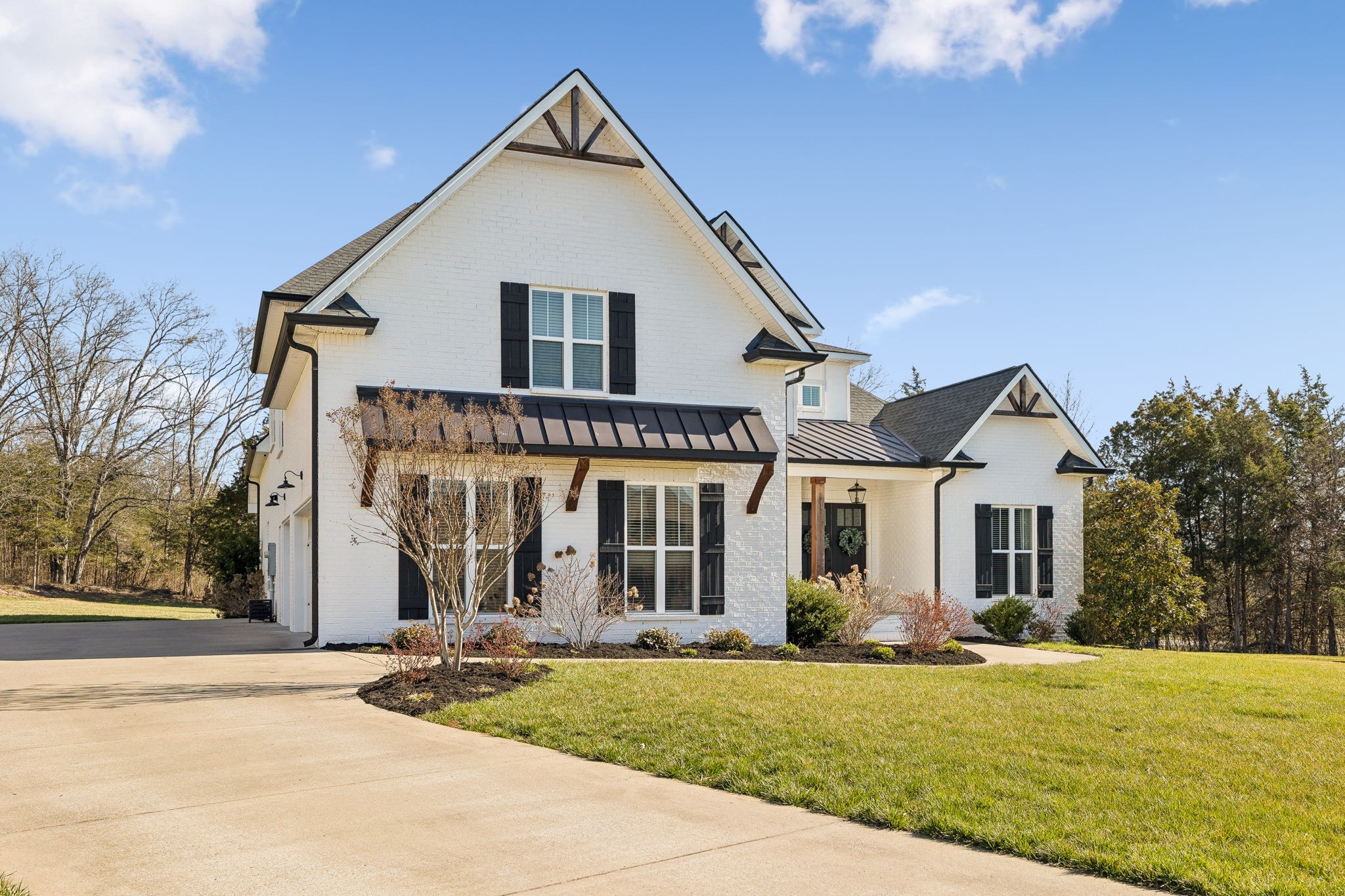 617 Twin View Dr