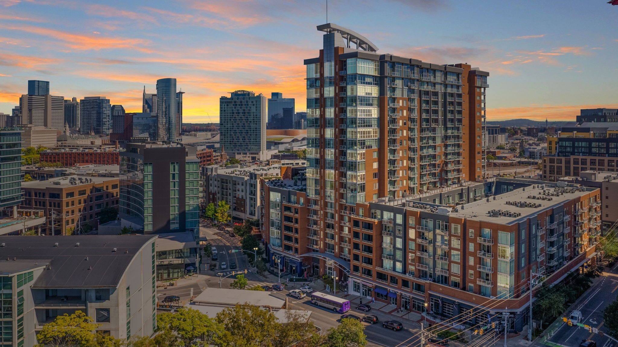 600 12th Ave S Unit: 817