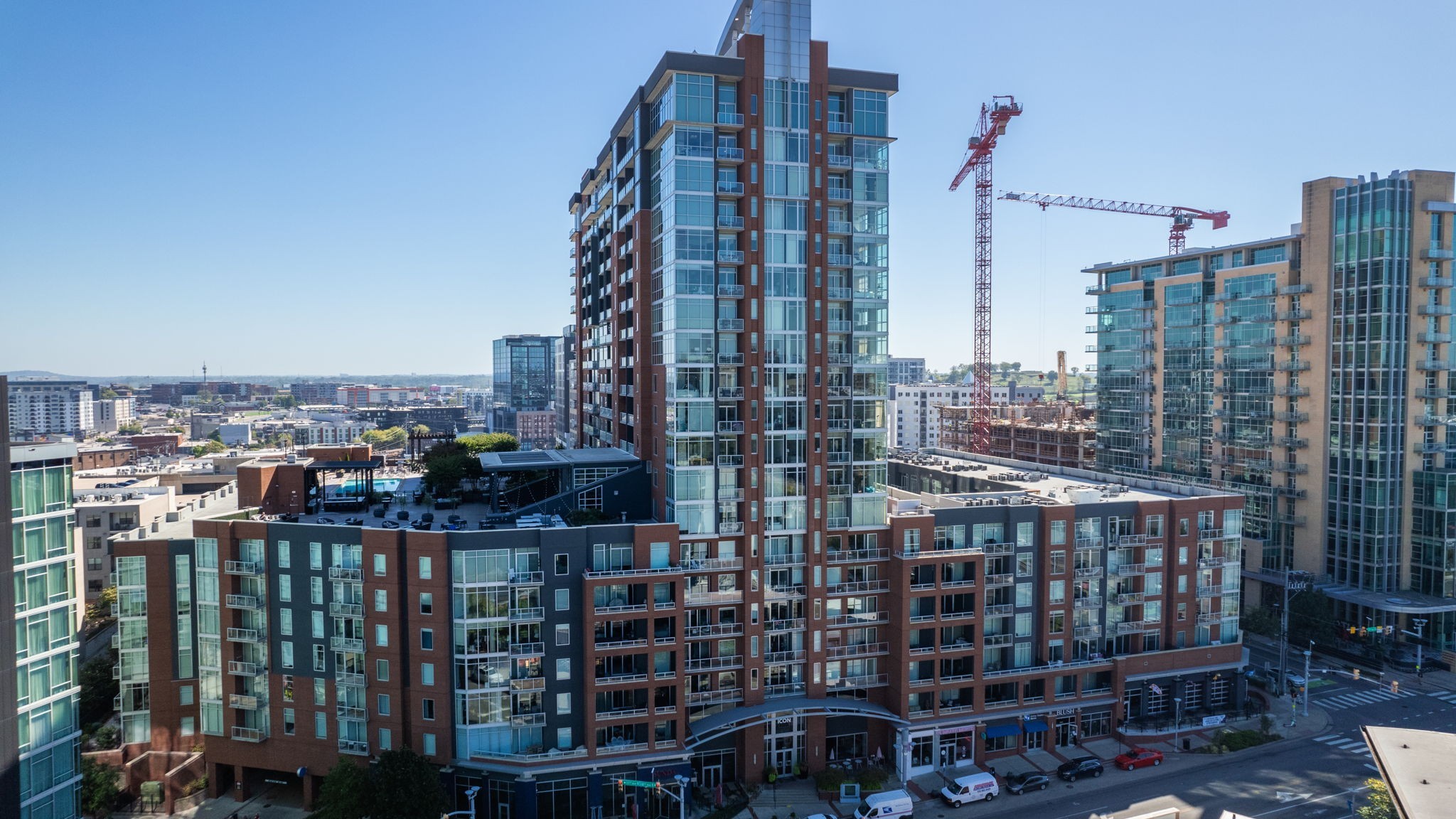 600 12th Ave S Unit: 817