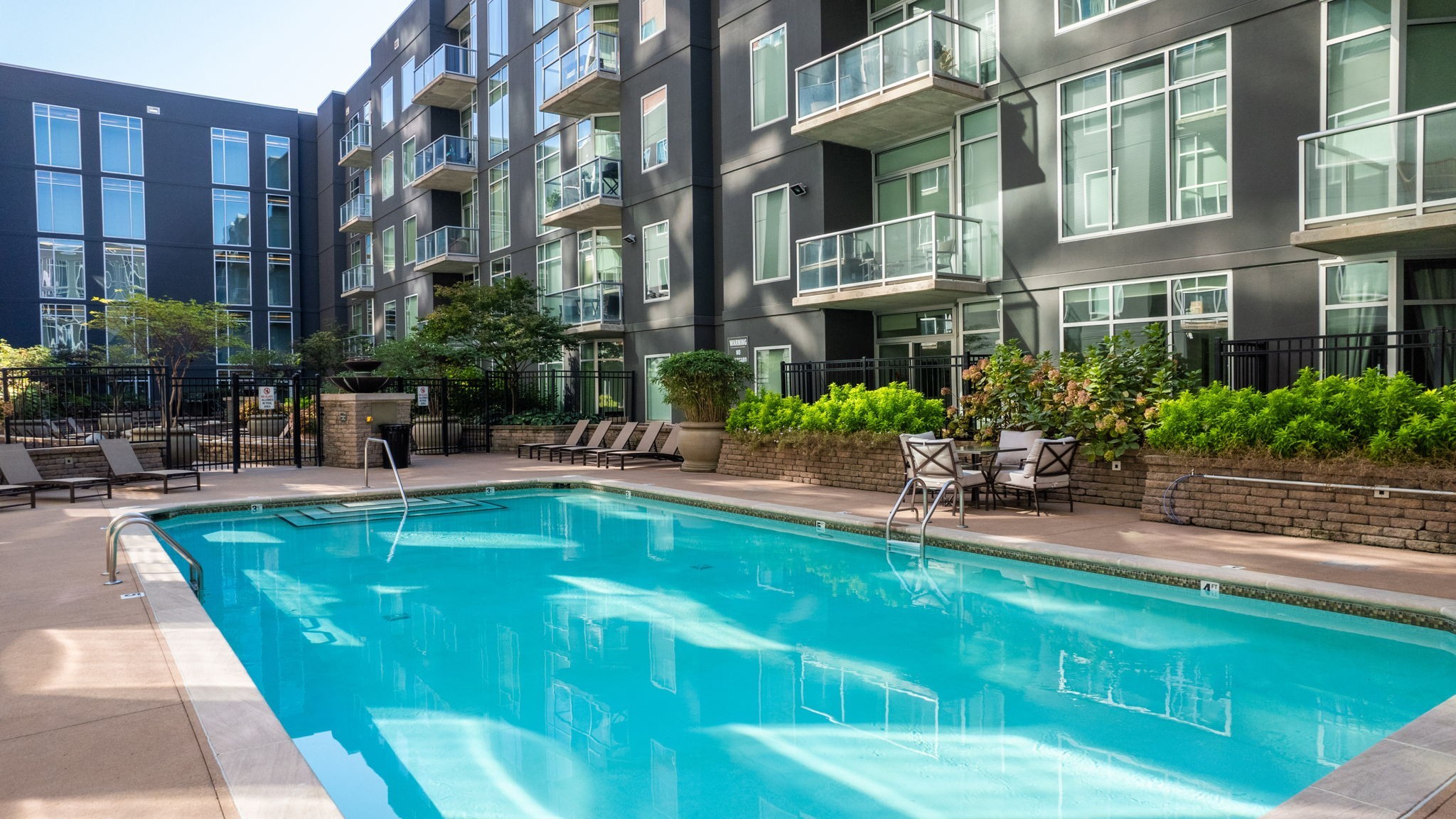 600 12th Ave S Unit: 817