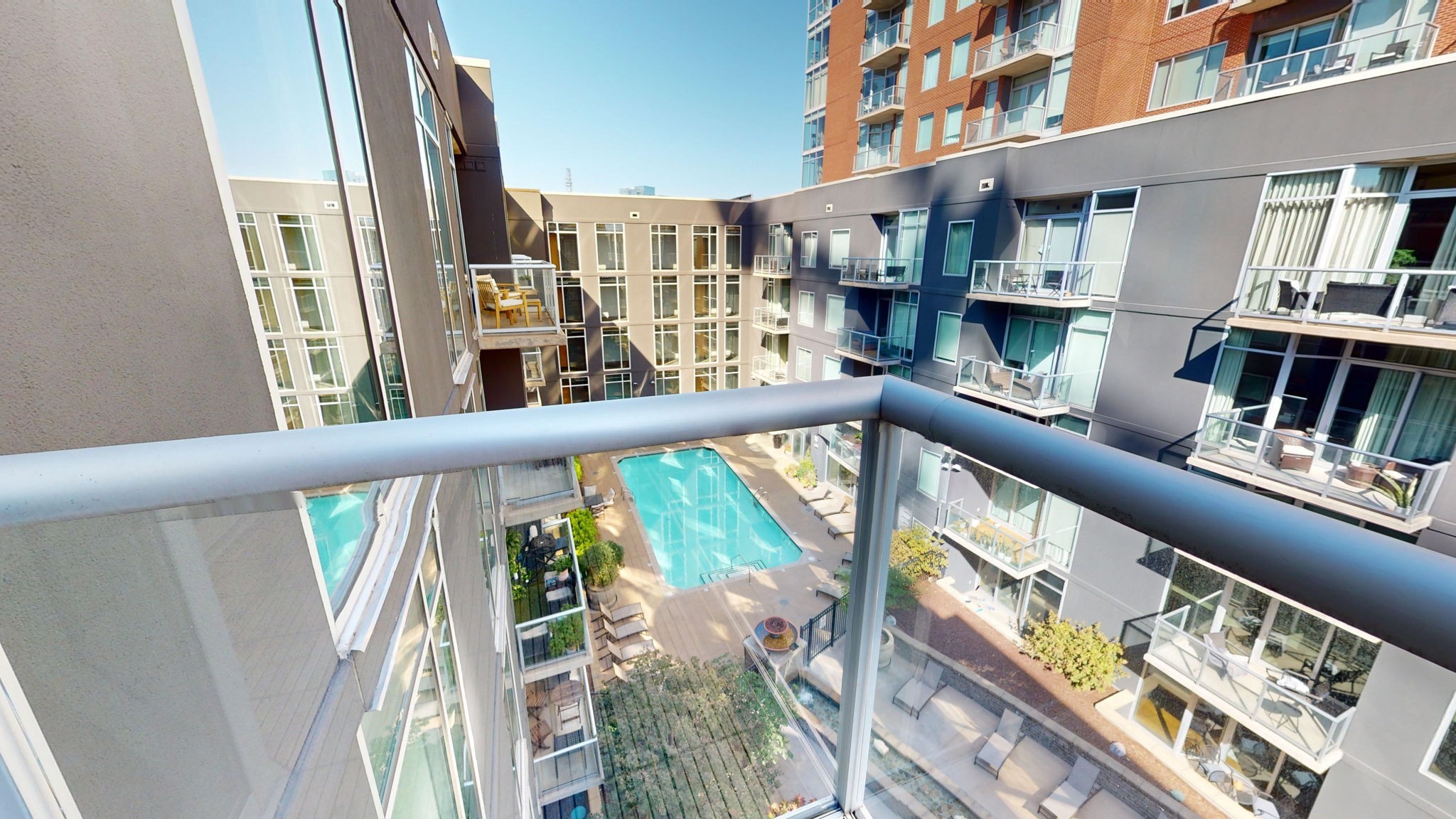 600 12th Ave S Unit: 817