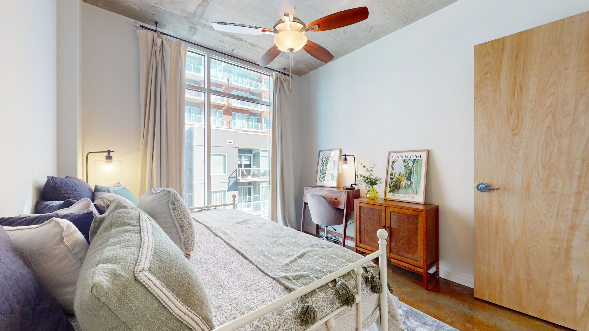 600 12th Ave S Unit: 817