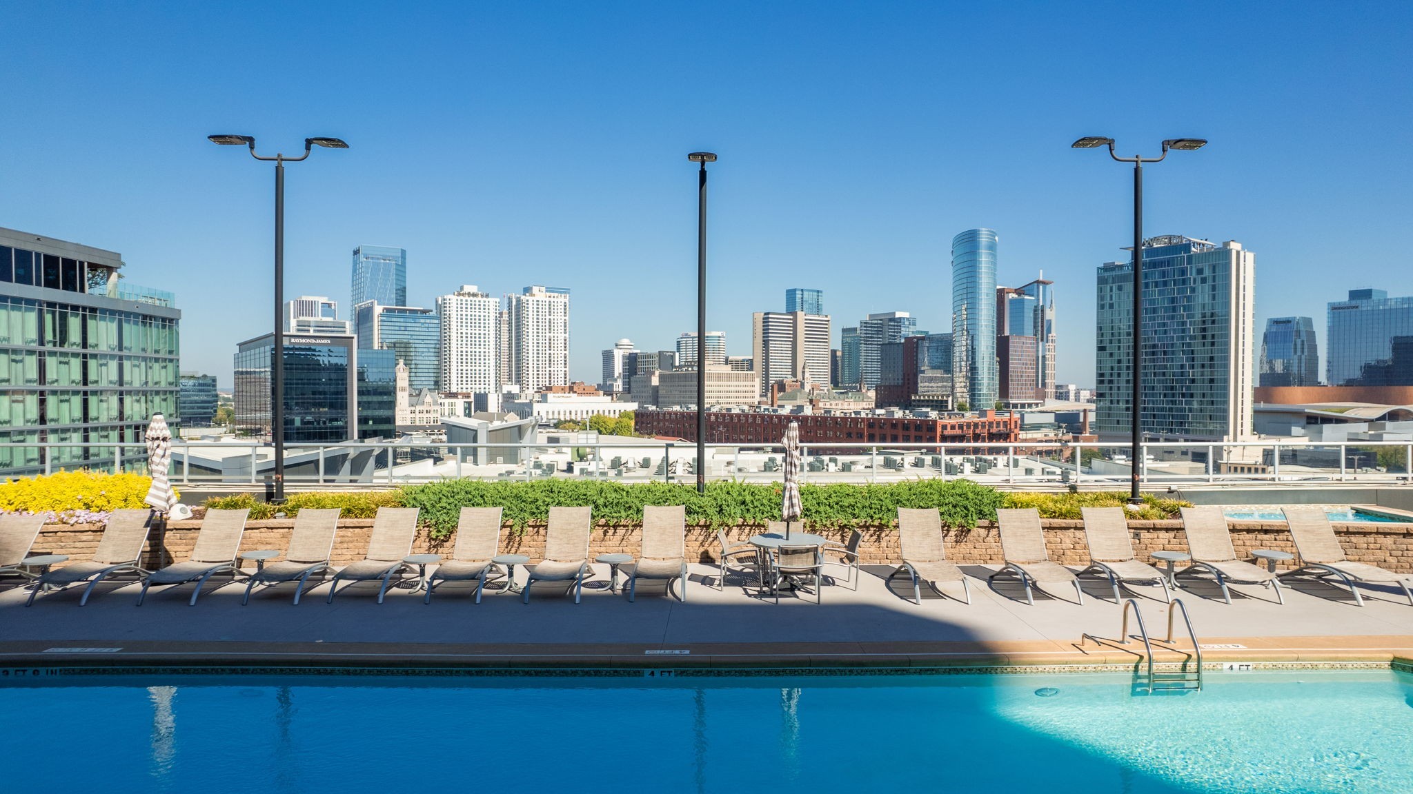600 12th Ave S Unit: 817