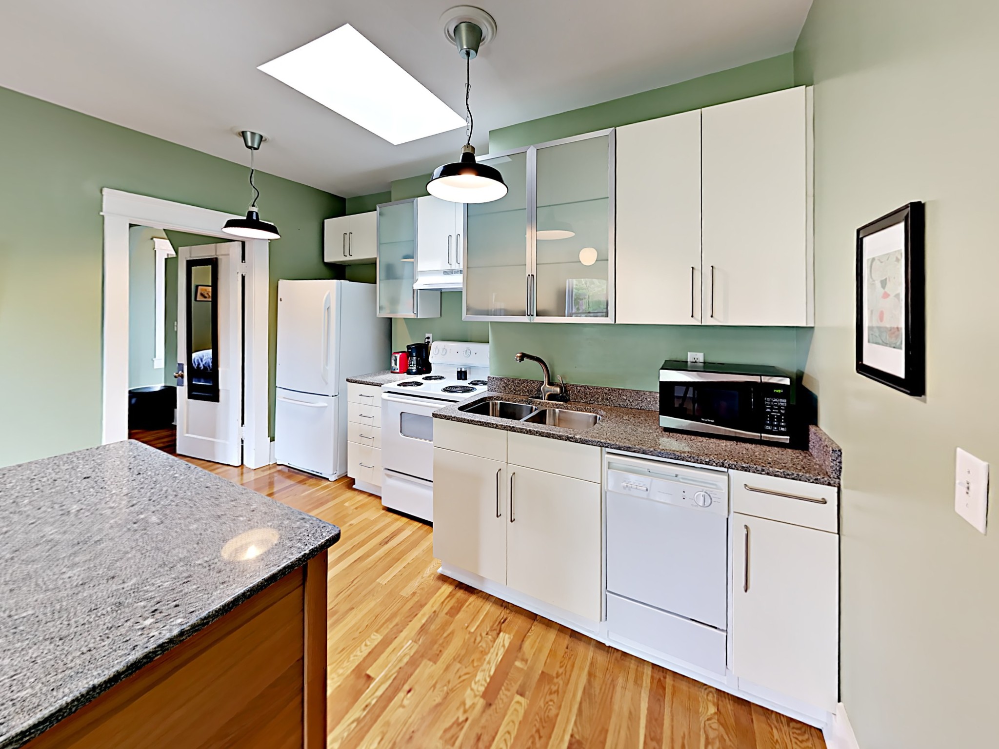 2120 Belmont Blvd Unit: A6