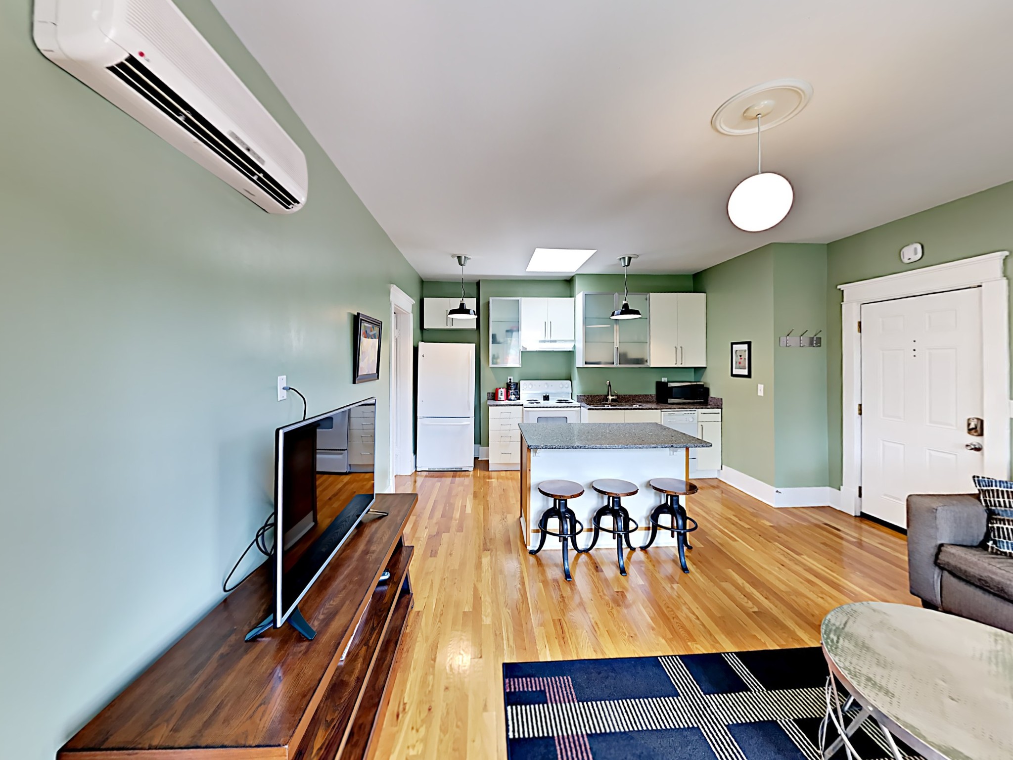 2120 Belmont Blvd Unit: A6