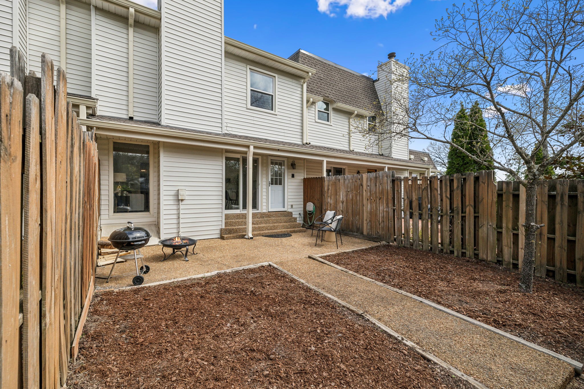 102 Foxborough Sq, W
