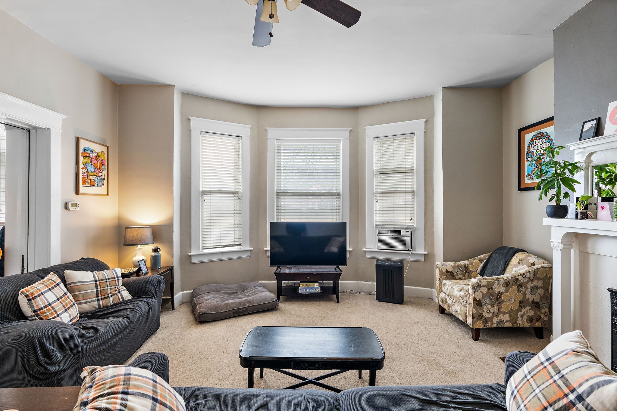 824 S Douglas Ave