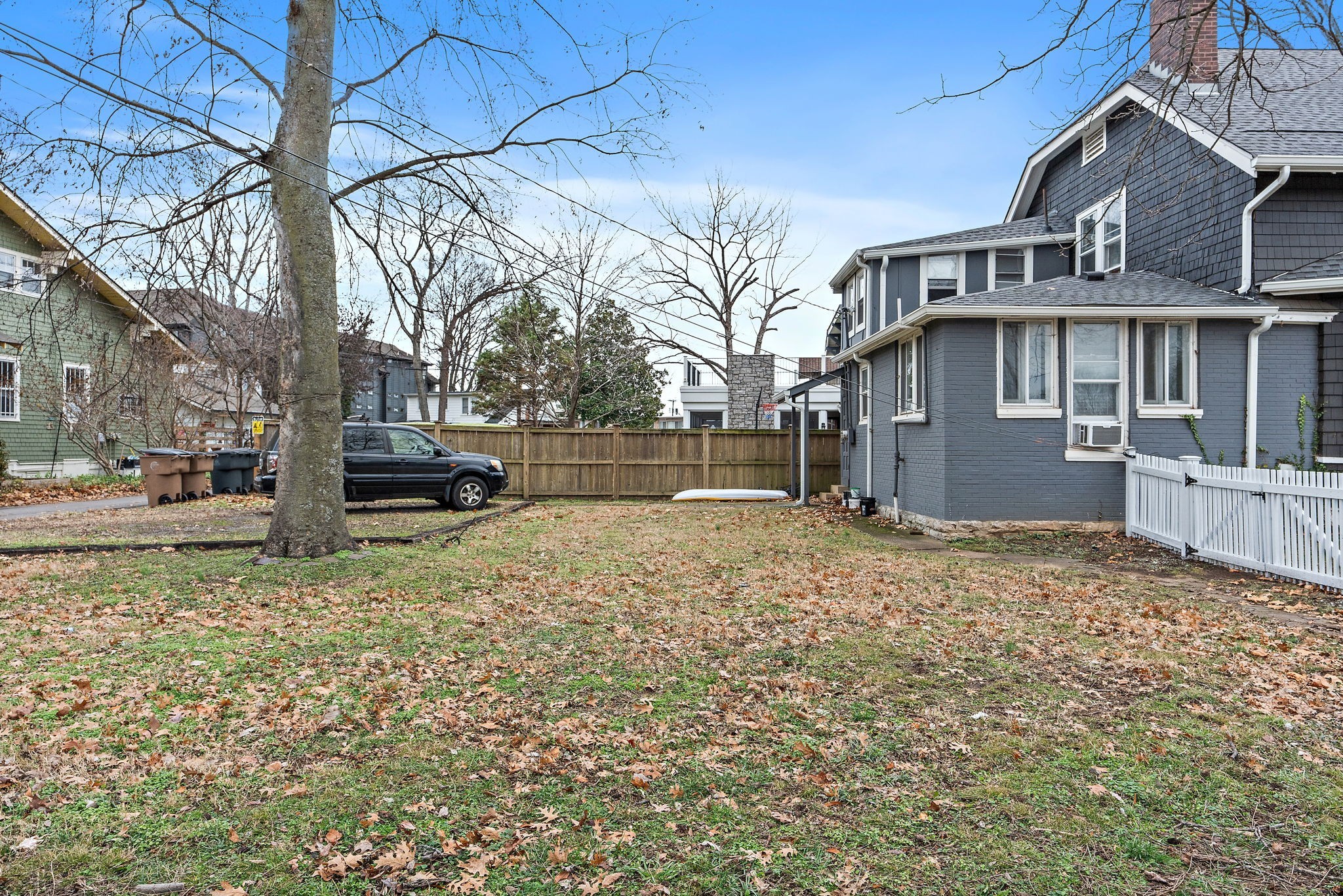 824 S Douglas Ave