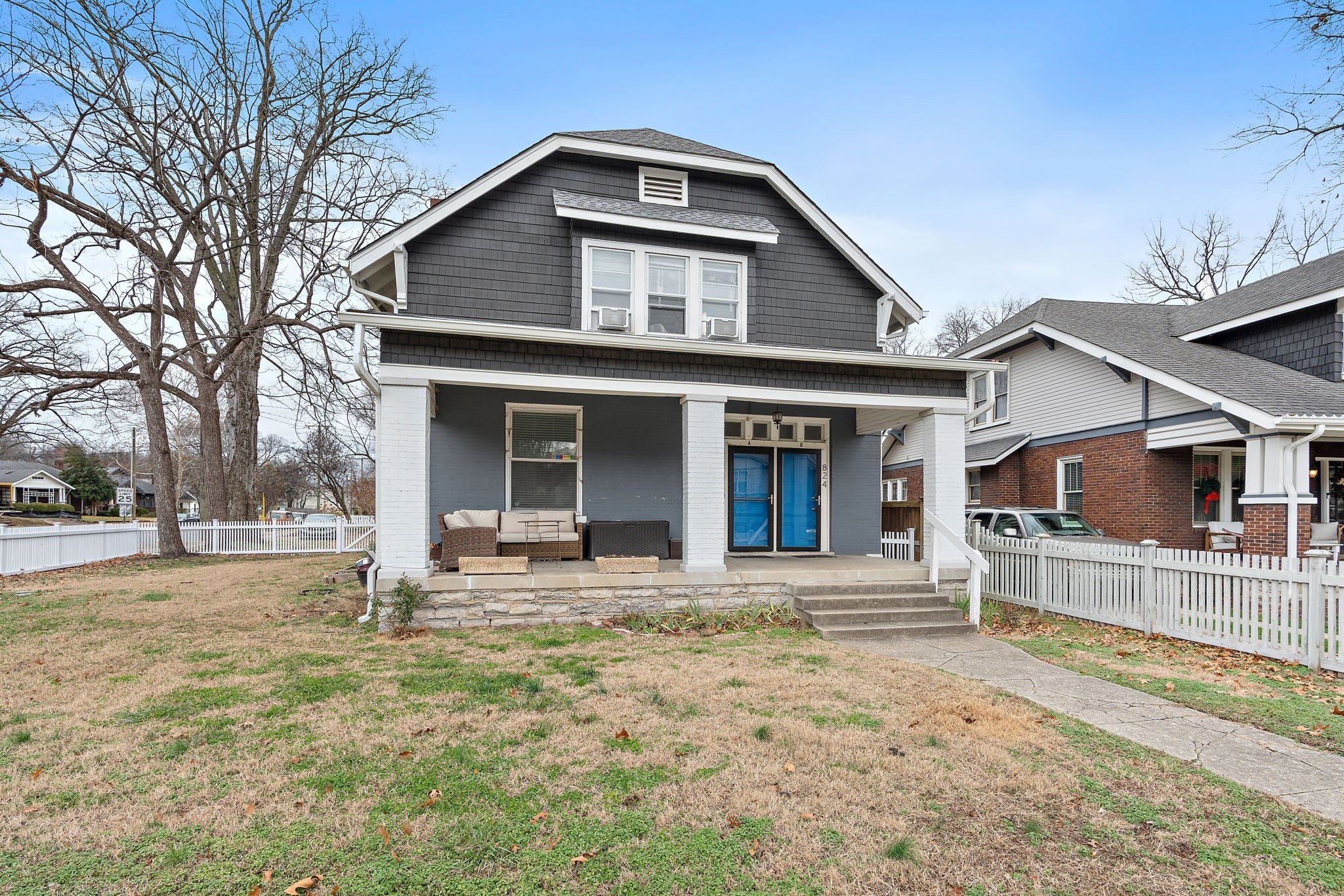 824 S Douglas Ave