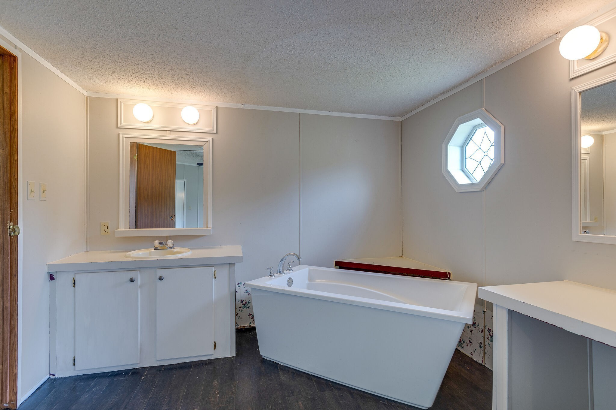 3049 Martin Hollow Rd