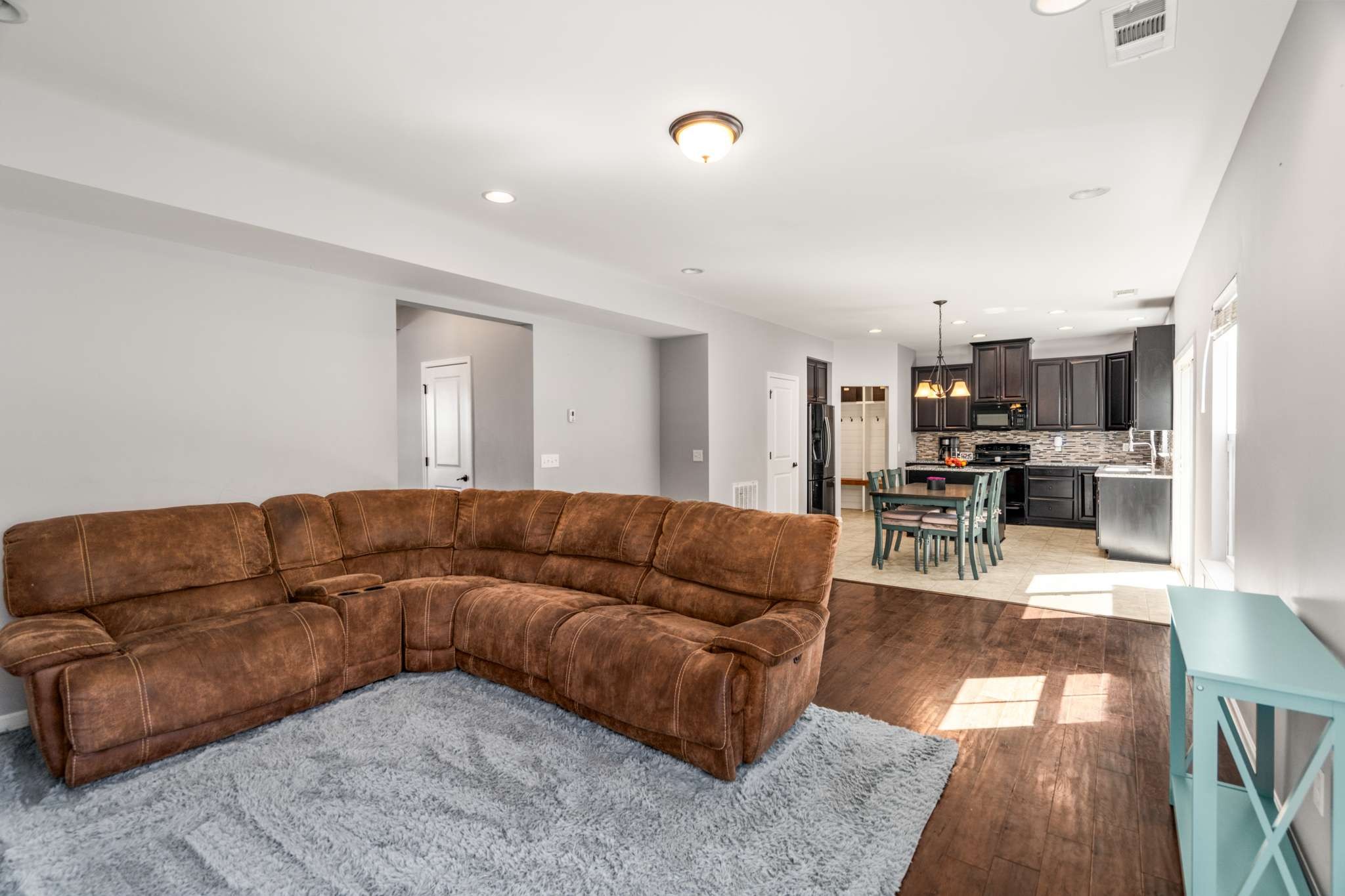 2812 Winterberry Dr