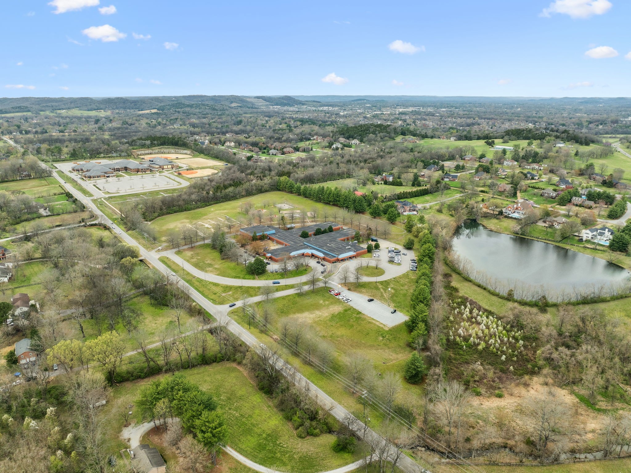 1269 Lewisburg Pike