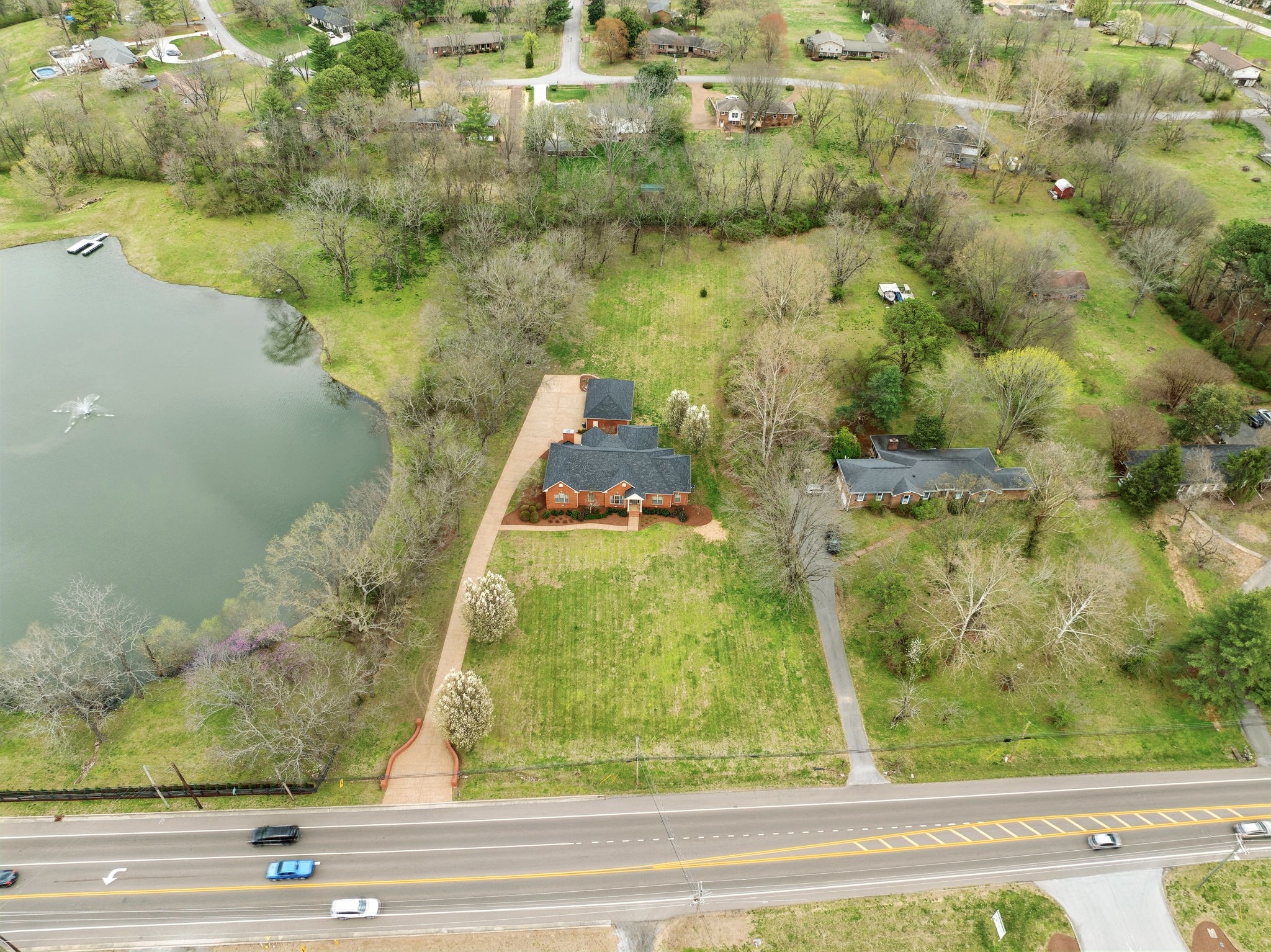 1269 Lewisburg Pike