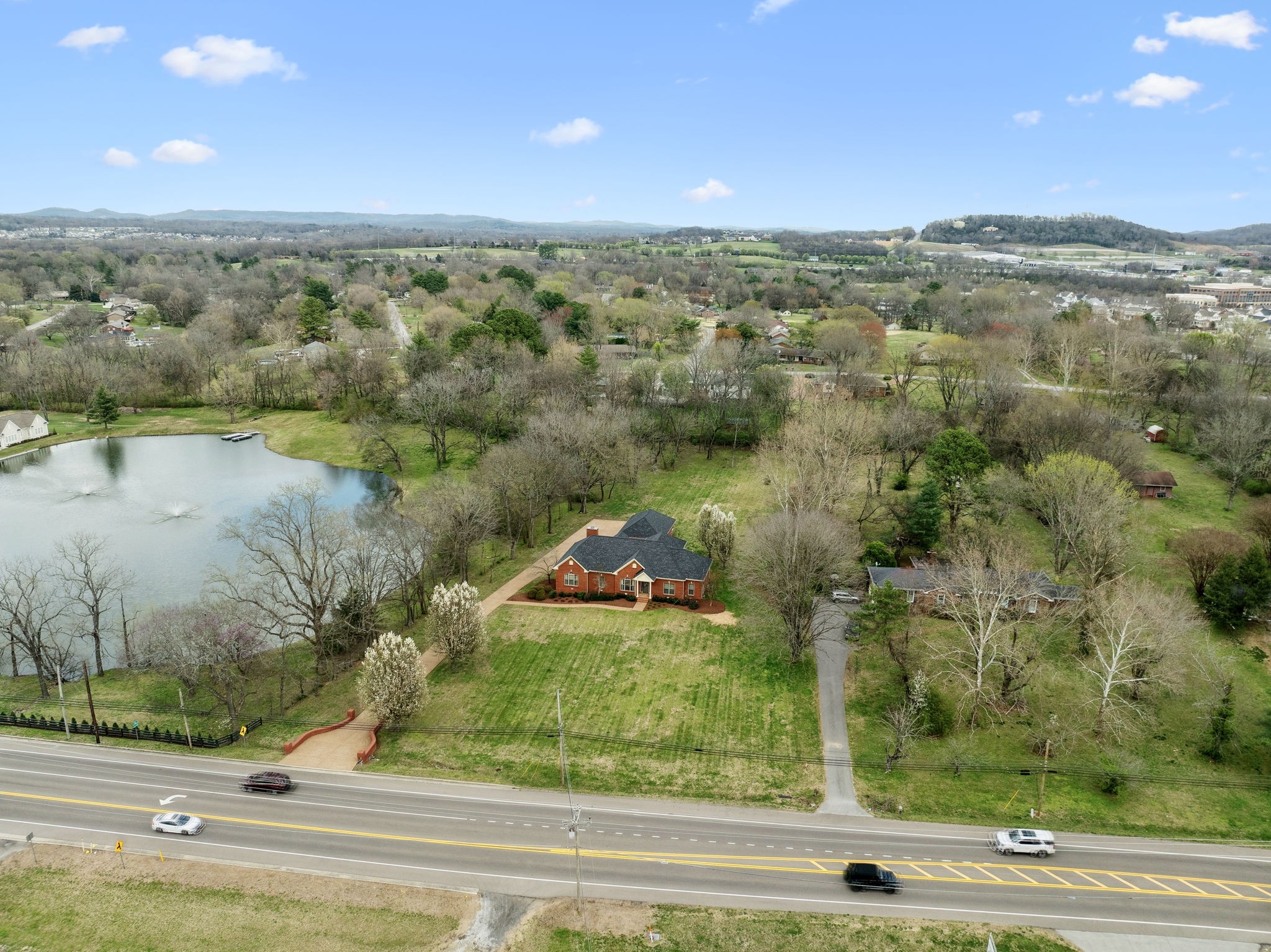1269 Lewisburg Pike