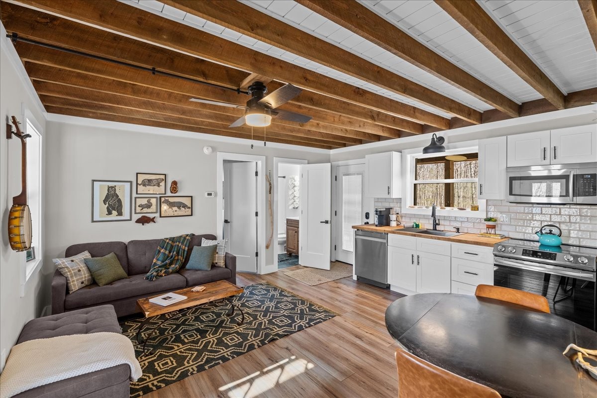 450 Flat Branch Rd