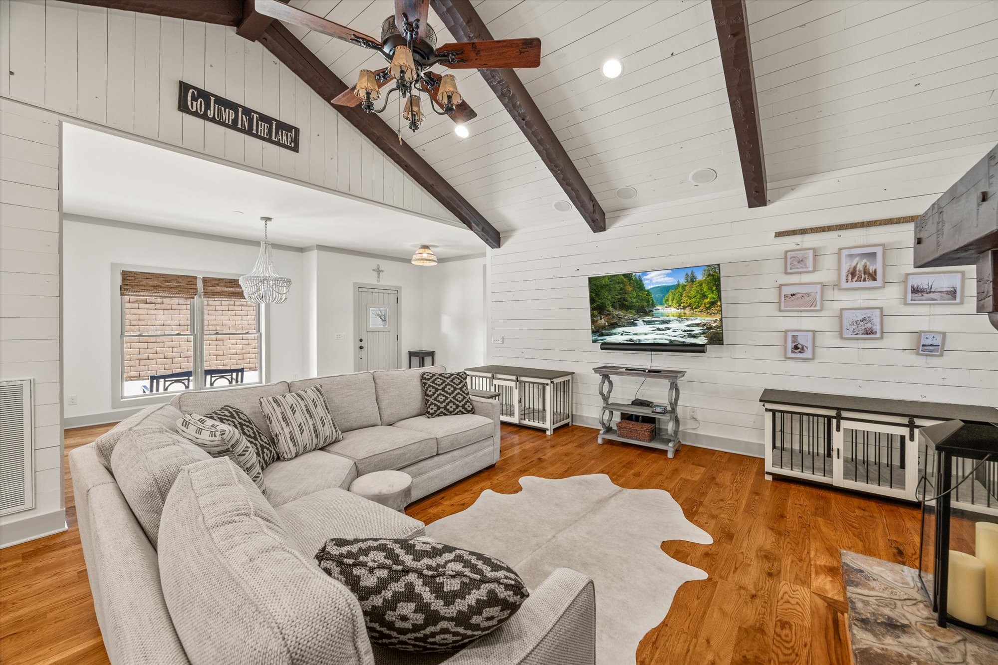 555 Springwood Place