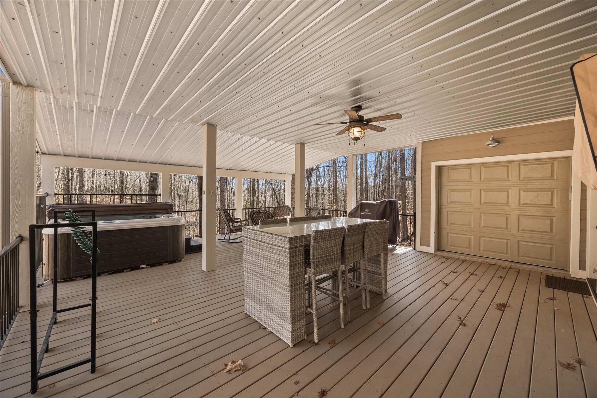 555 Springwood Place