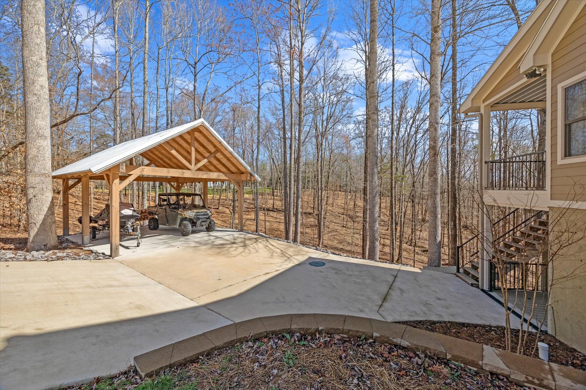 555 Springwood Place