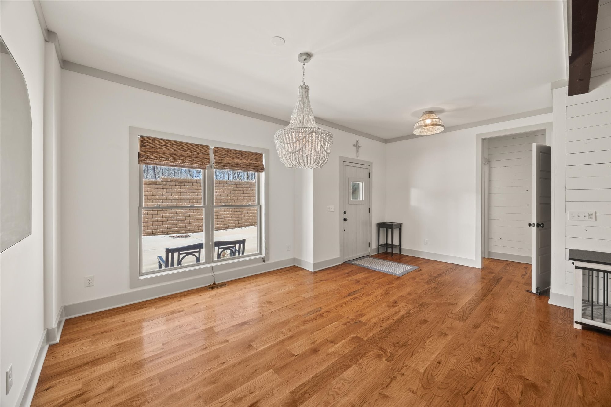 555 Springwood Place
