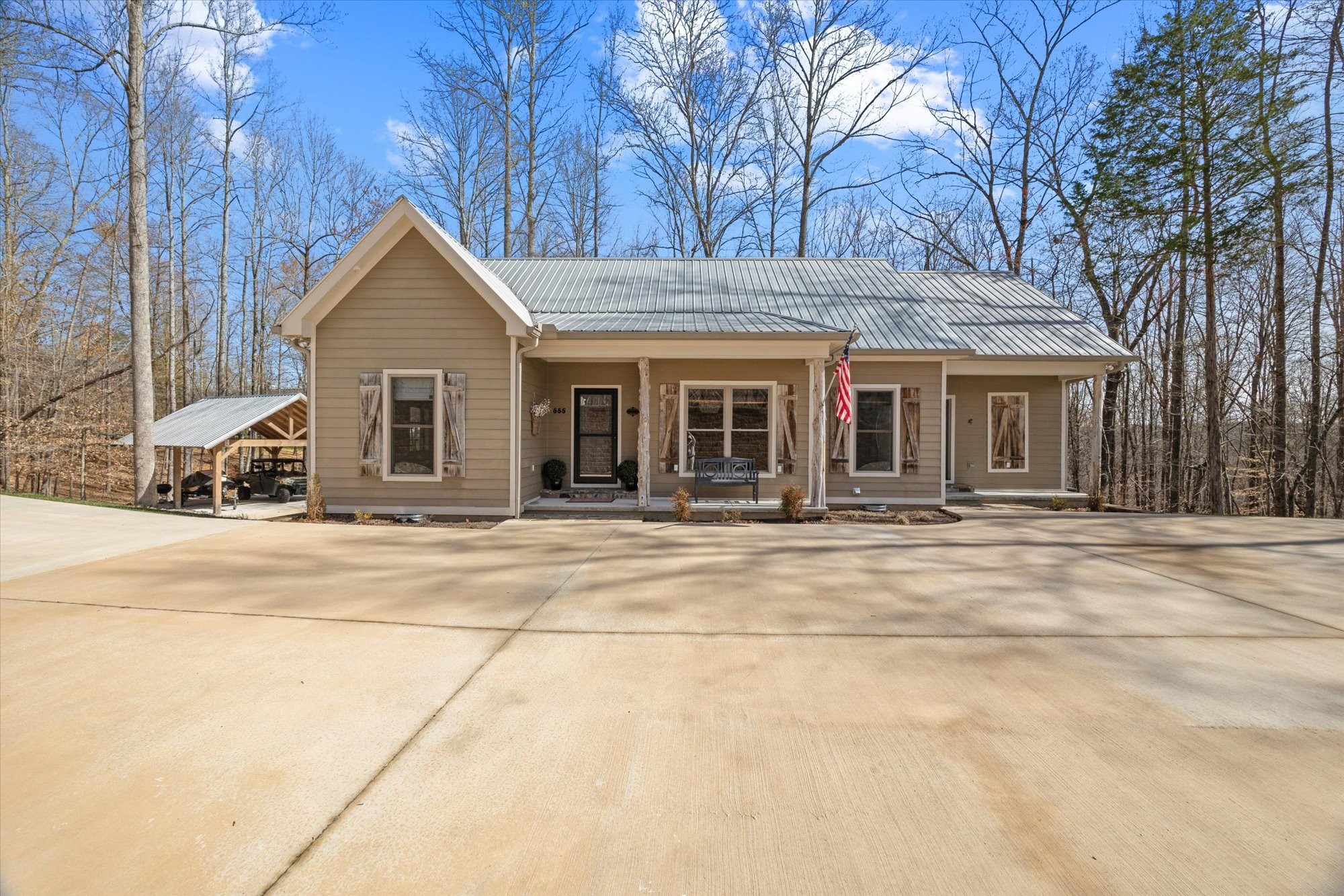 555 Springwood Place