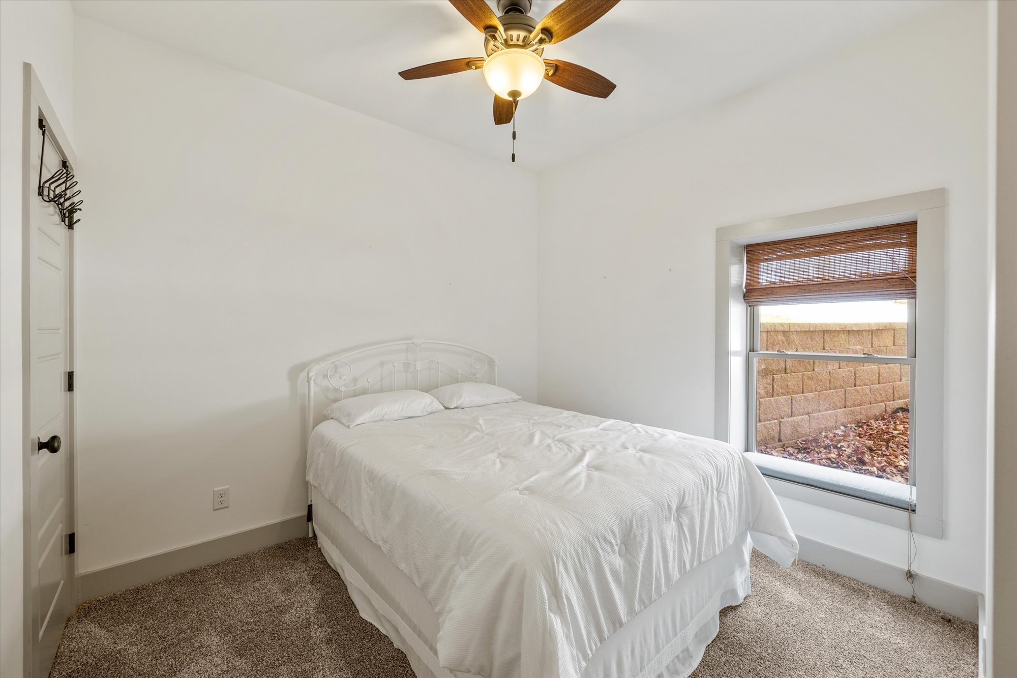 555 Springwood Place