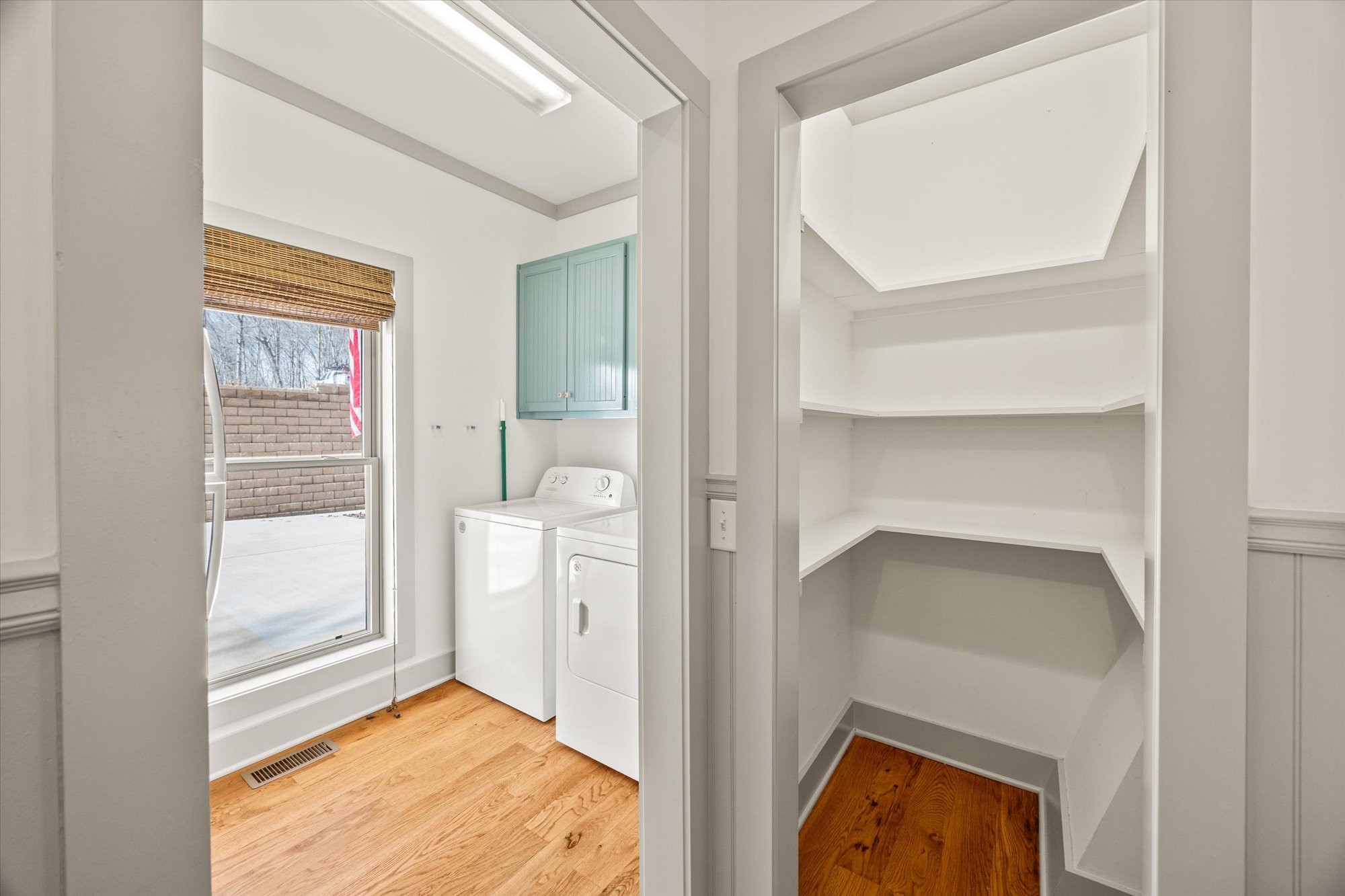 555 Springwood Place