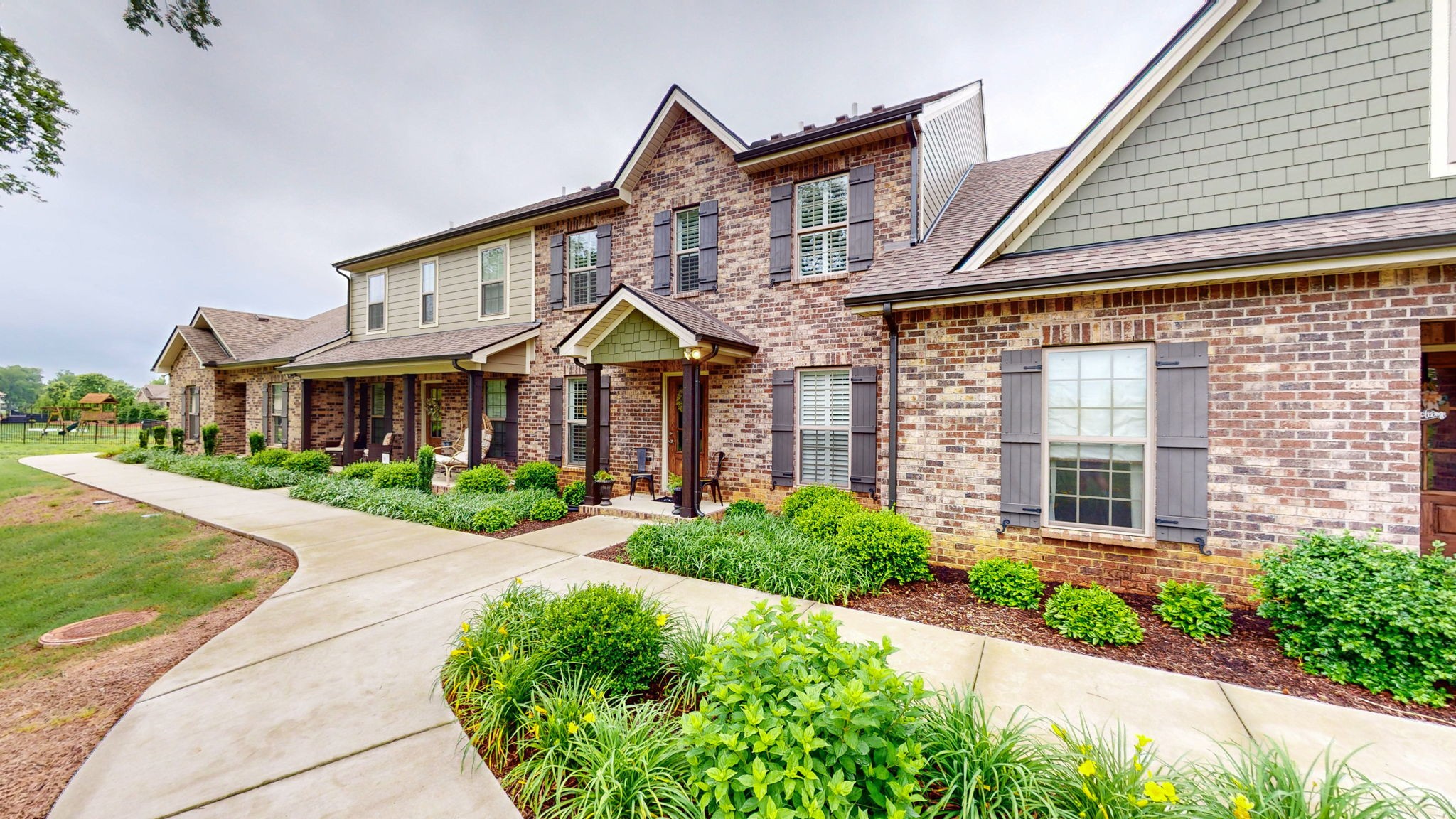 5605 Maples Retreat Dr