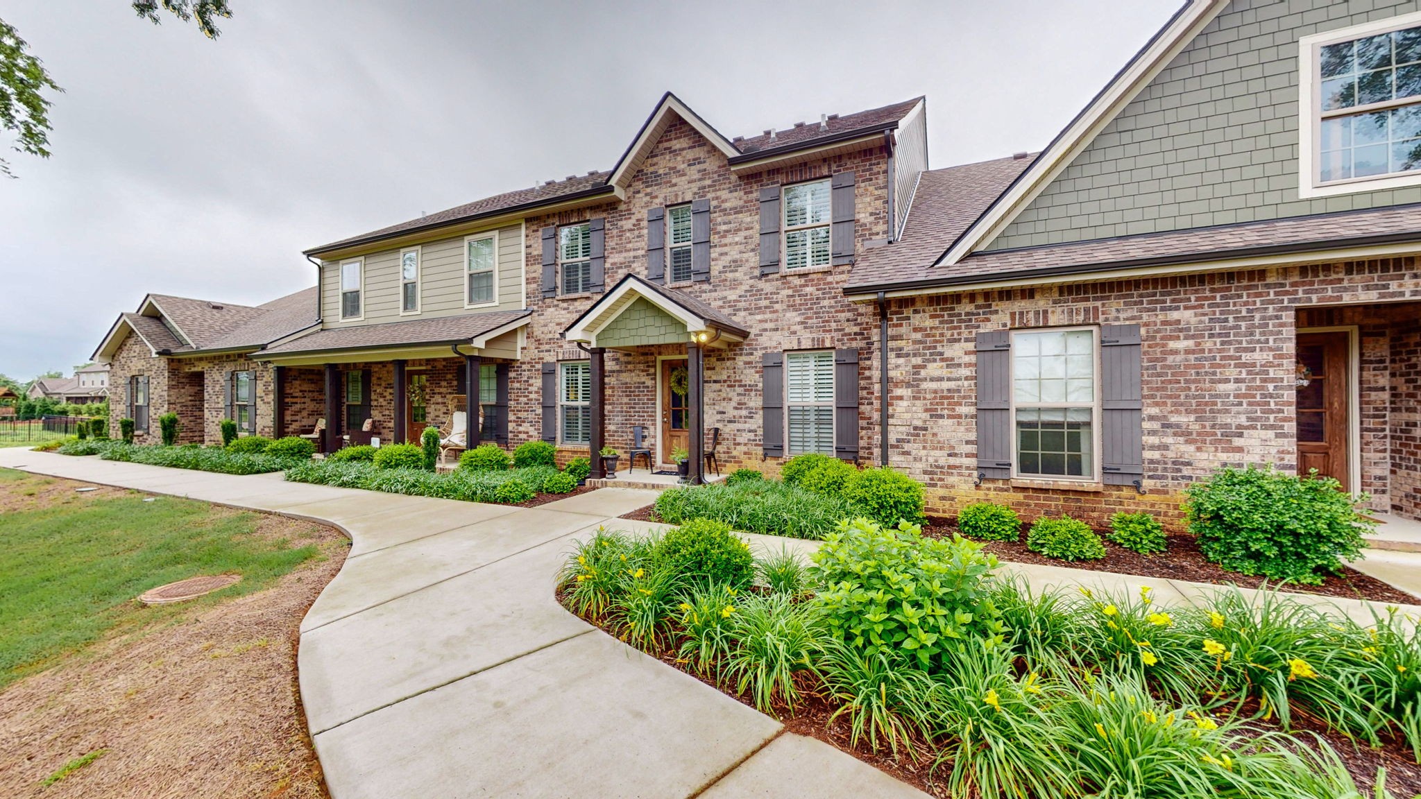 5605 Maples Retreat Dr